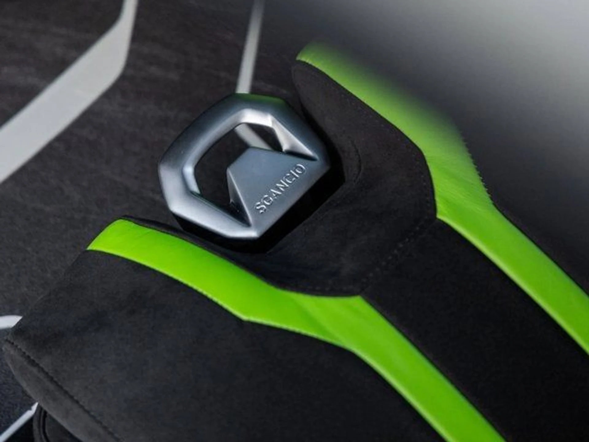 mph035_3061350956_36_3fdbb2b198