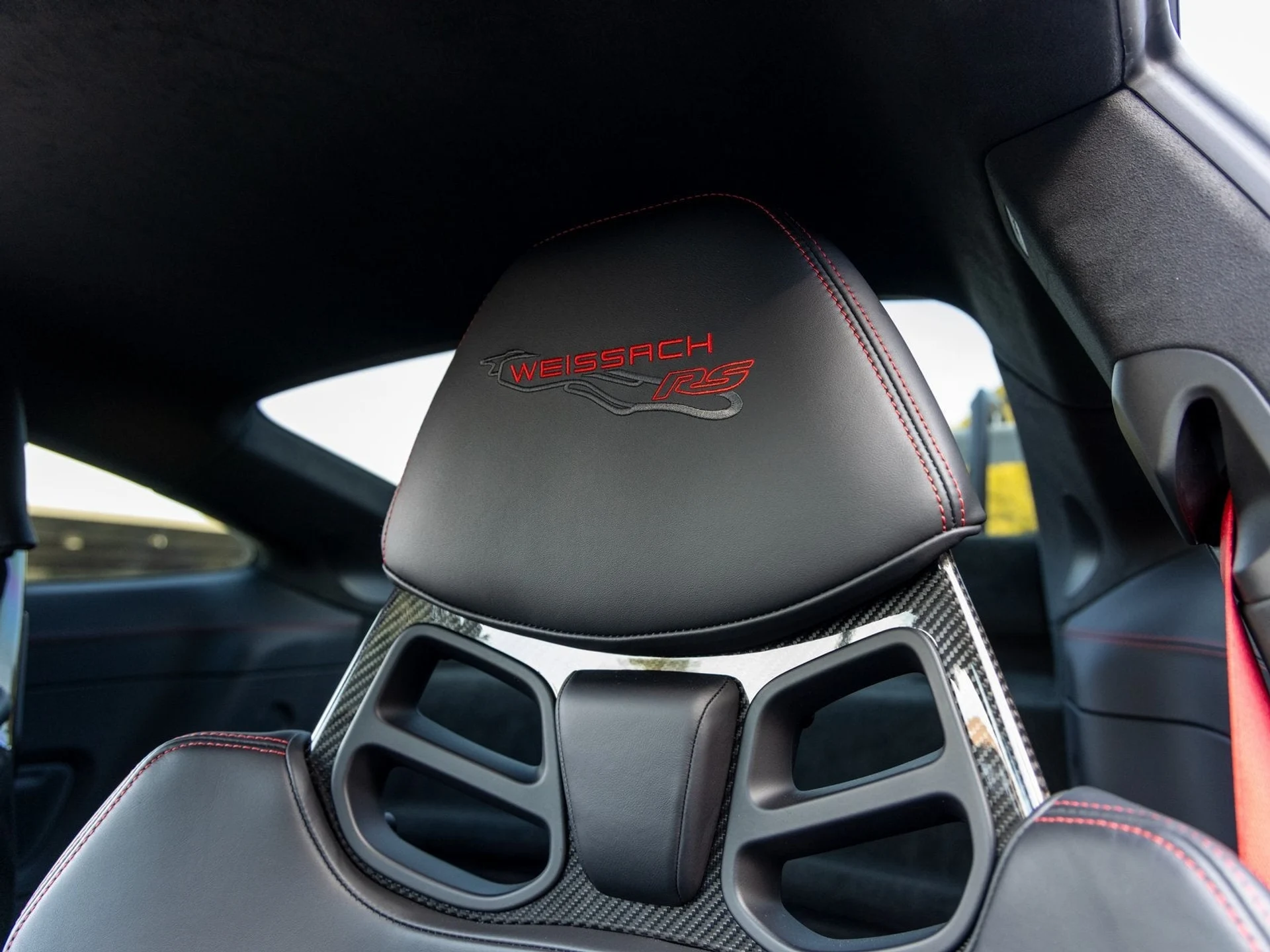 mph035_3061408520_36_2326ac67d7