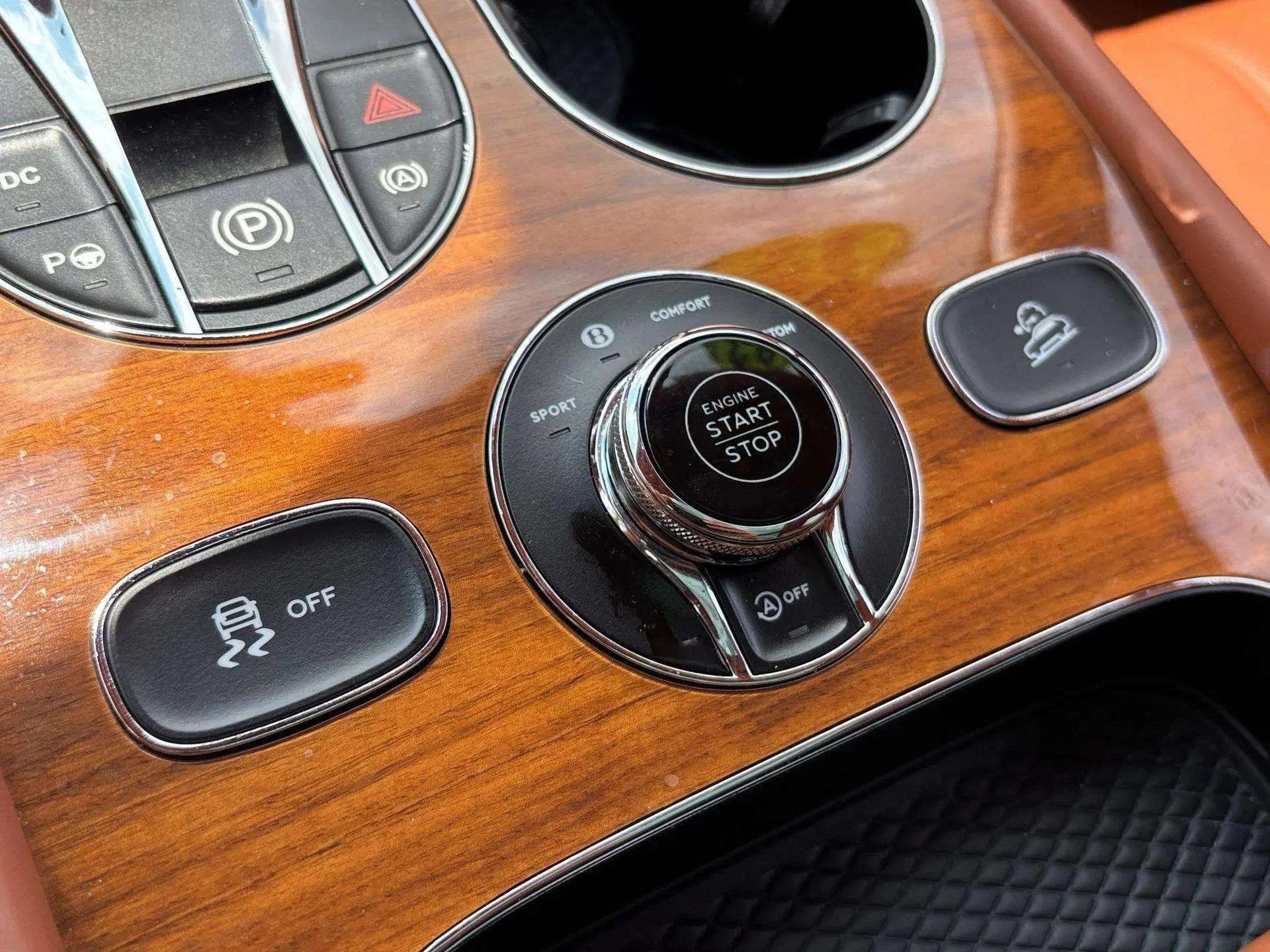 mph035_3061872395_58ec9a7805b24a95826532b80cf1fe32_a30eaaffbc