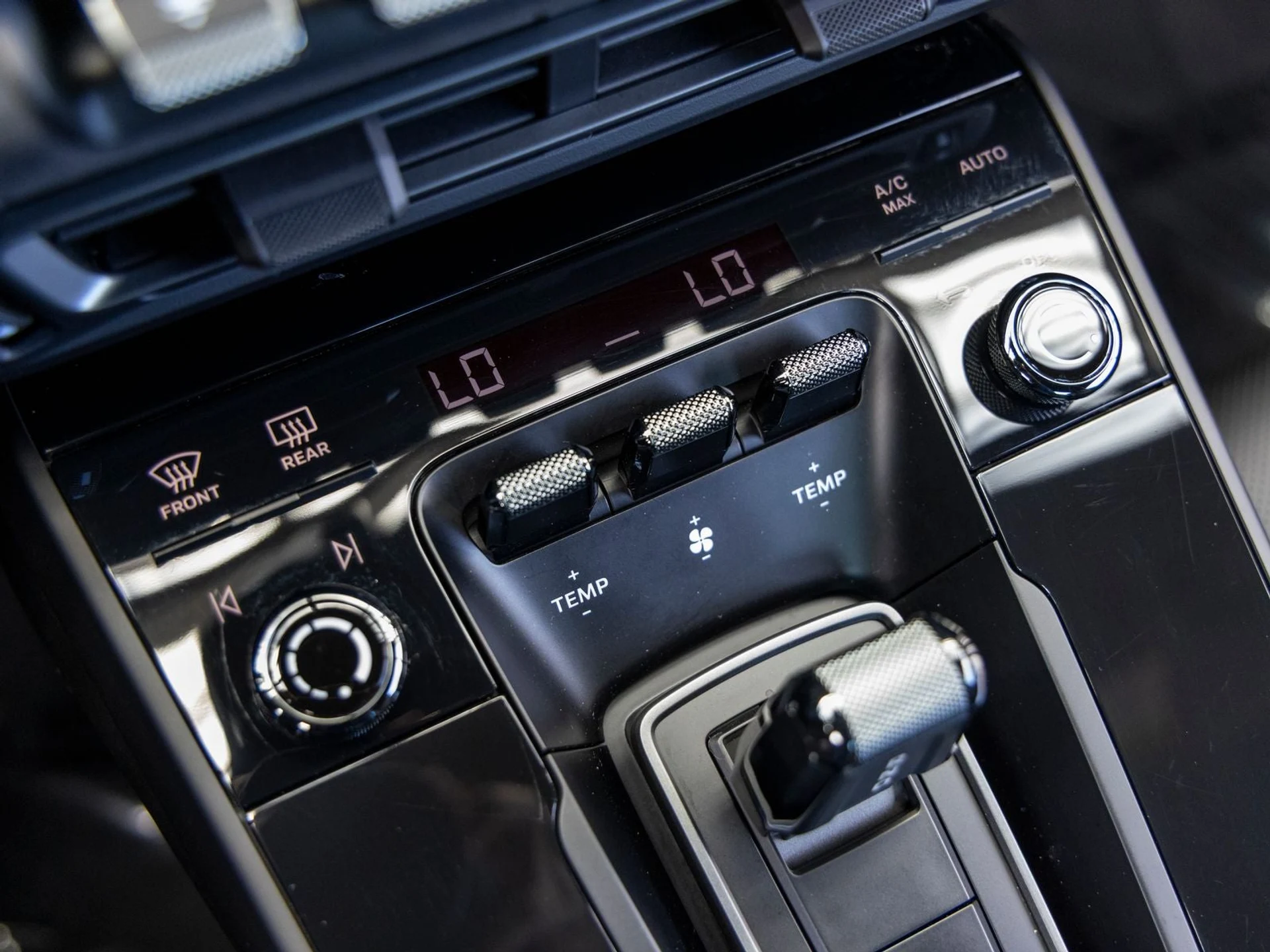 mph035_3063383174_36_b37bc0fb82