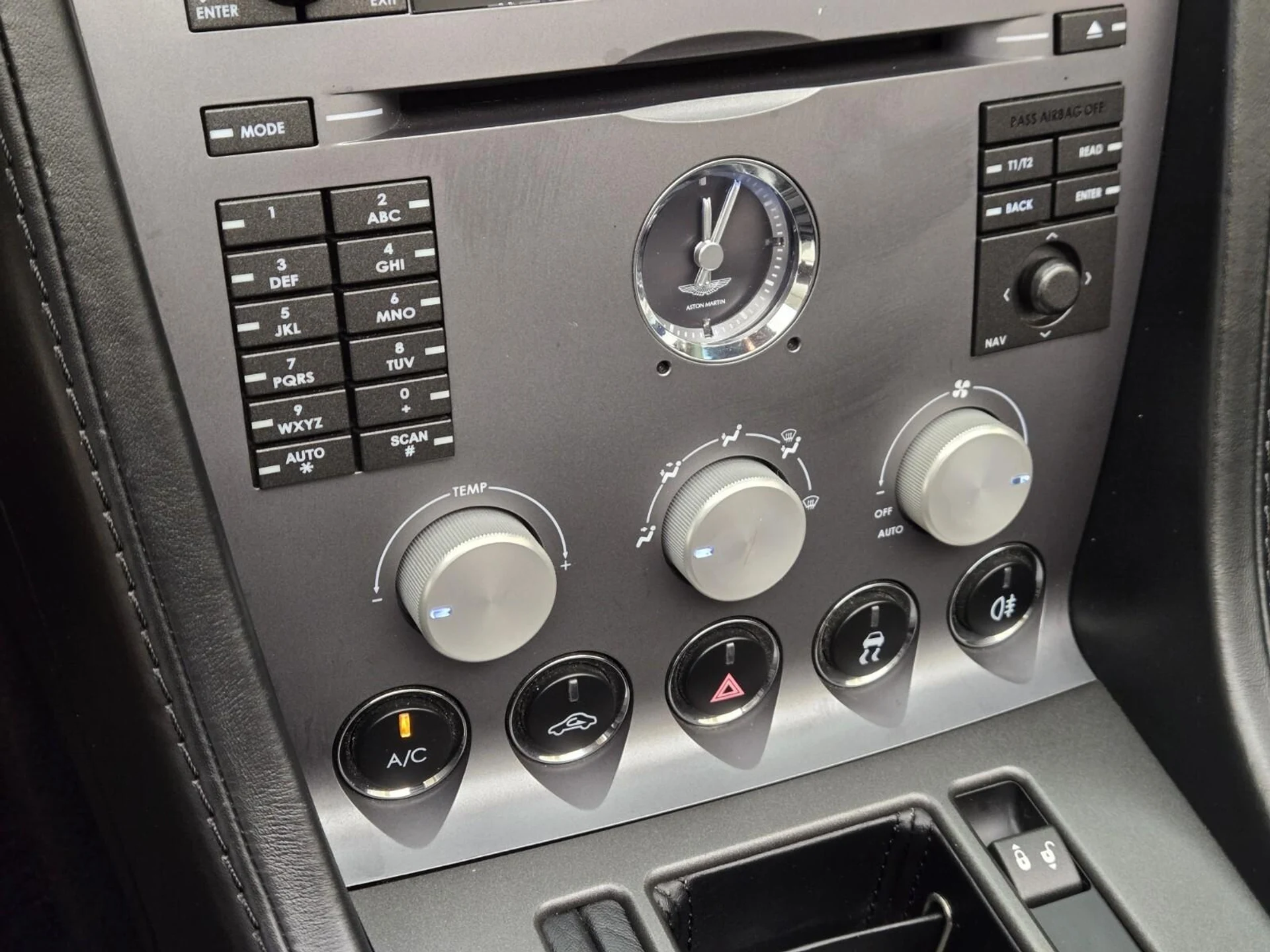 mph035_3065832223_Used_2008_Aston_Martin_V8_Vantage_1753163950_33bc7e9c56
