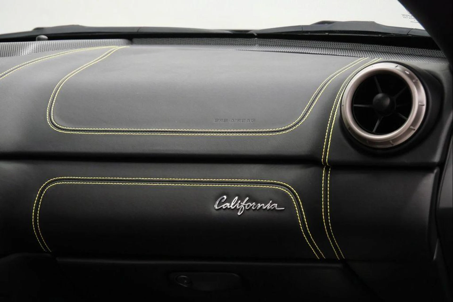 mph035_3070367487_d1_K_Mi8_Onjwx_V27_Y4_Ur_Ve1larzw_M_88f92a430c