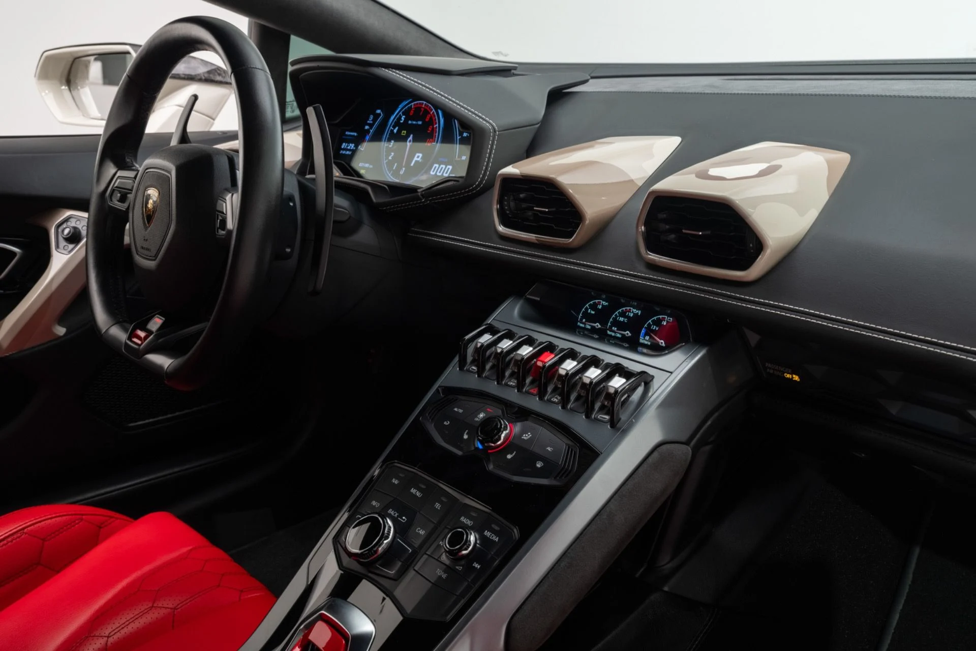 mph035_3070399188_Used_2015_Lamborghini_Huracan_LP_610_4_1777064636_fc30f8eb18