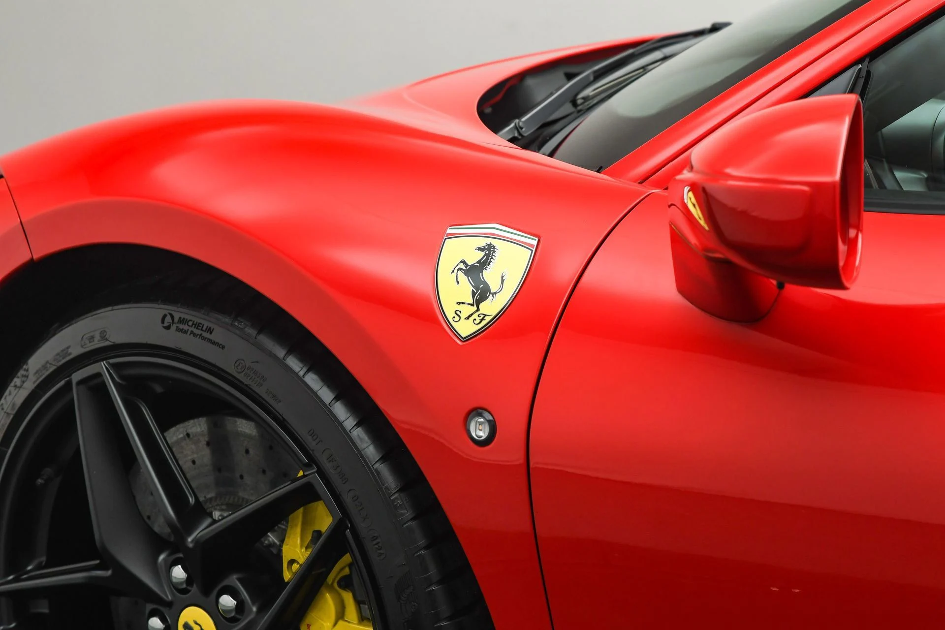 mph035_3072847274_323d9a9c906a4384989d11c9752016a1_44d9b87866