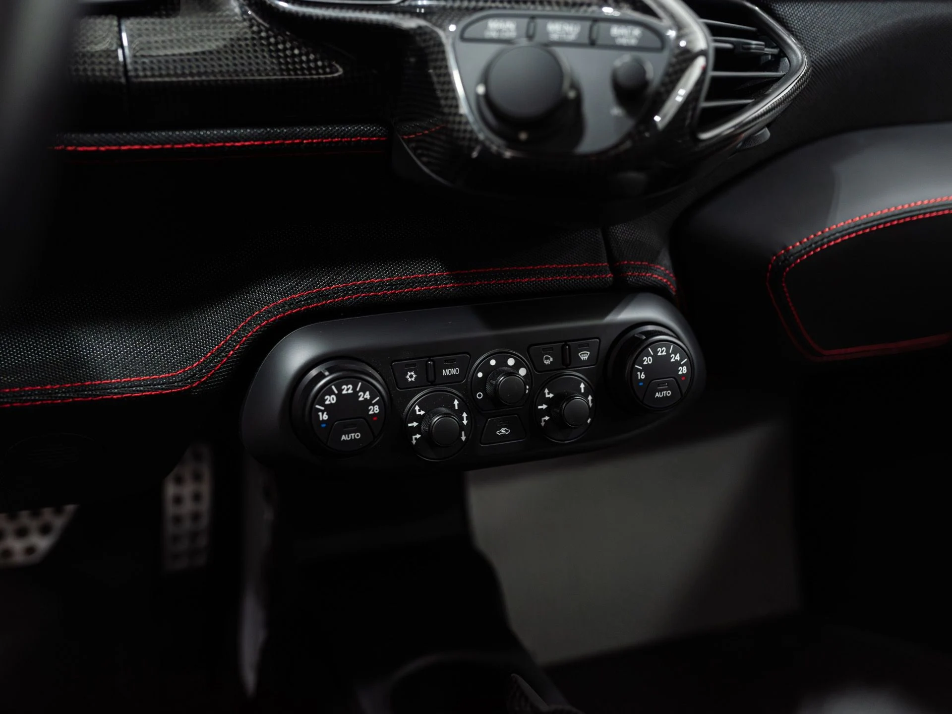 mph035_3079647527_13285_p36_l_4933b75ddf