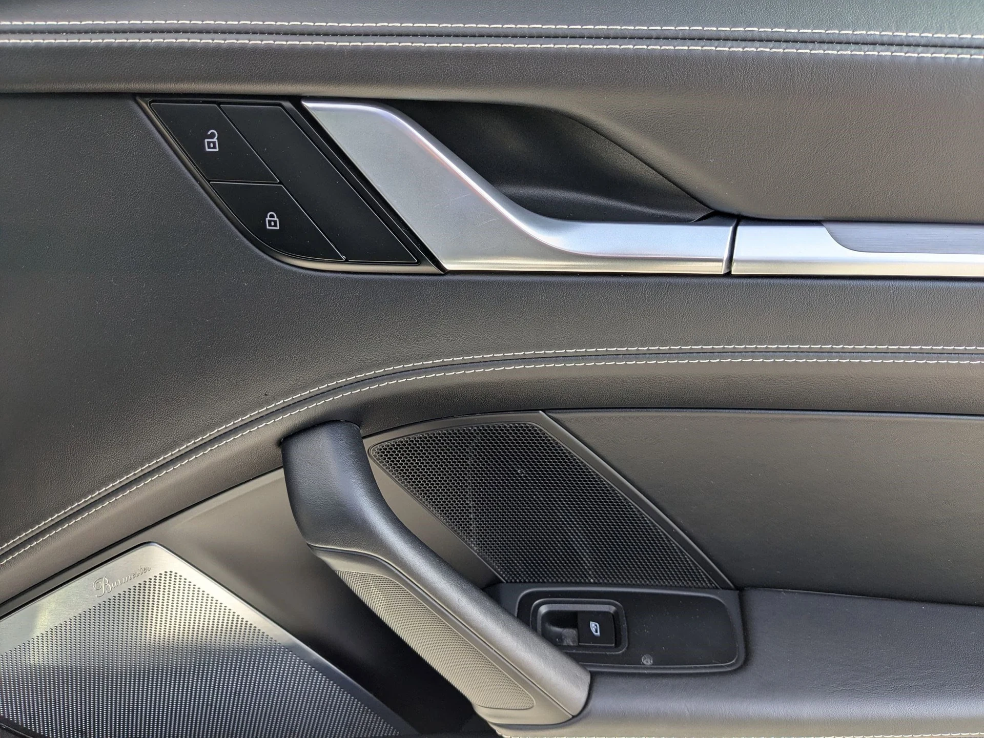 mph035_3082513773_796f30cc45d8cfbb2d0fb172cdaec9f4_54ea4b131d