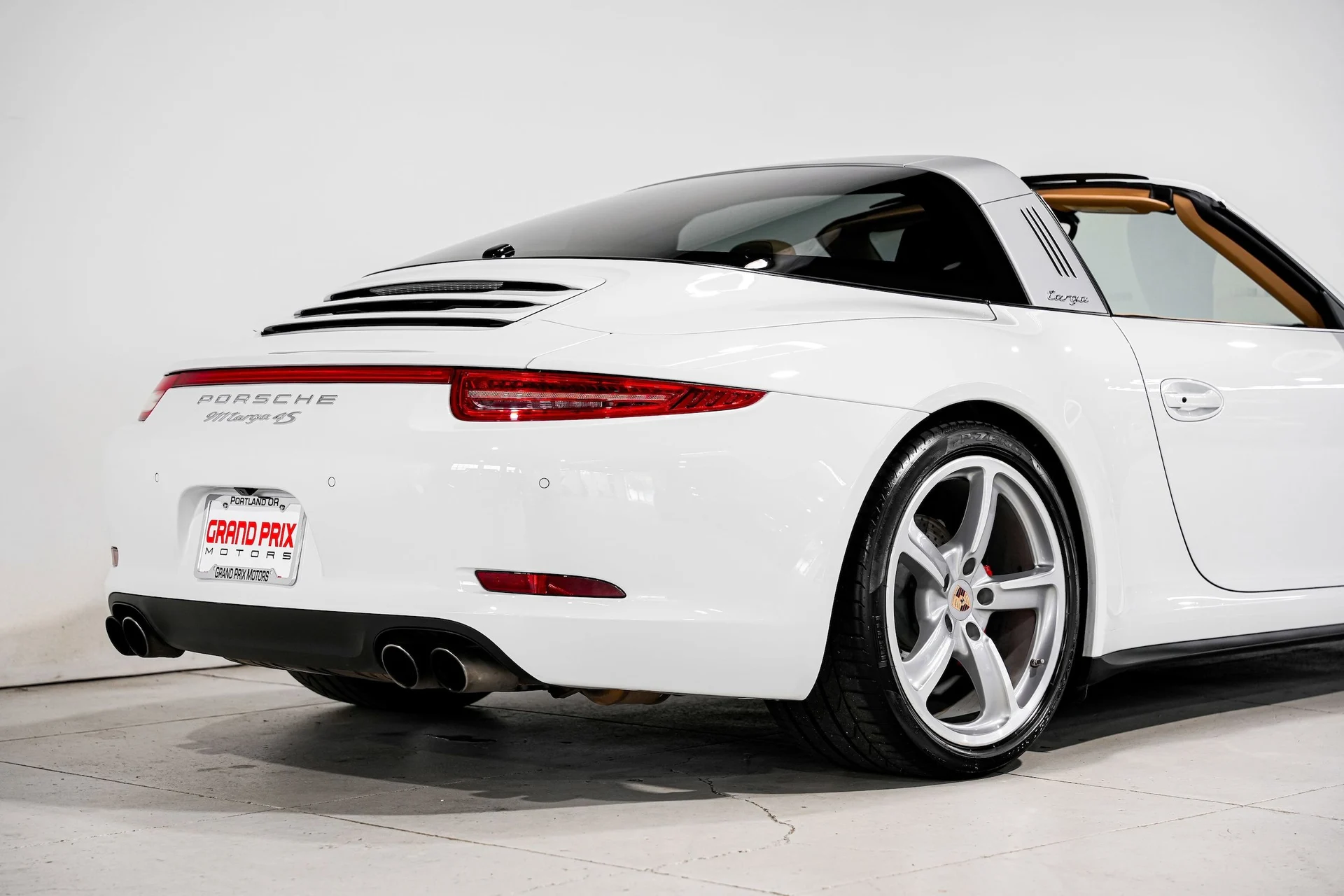 mph035_3089515243_155266f22d87b9b9dbfcac3e23fca9b4x_159cdd8386