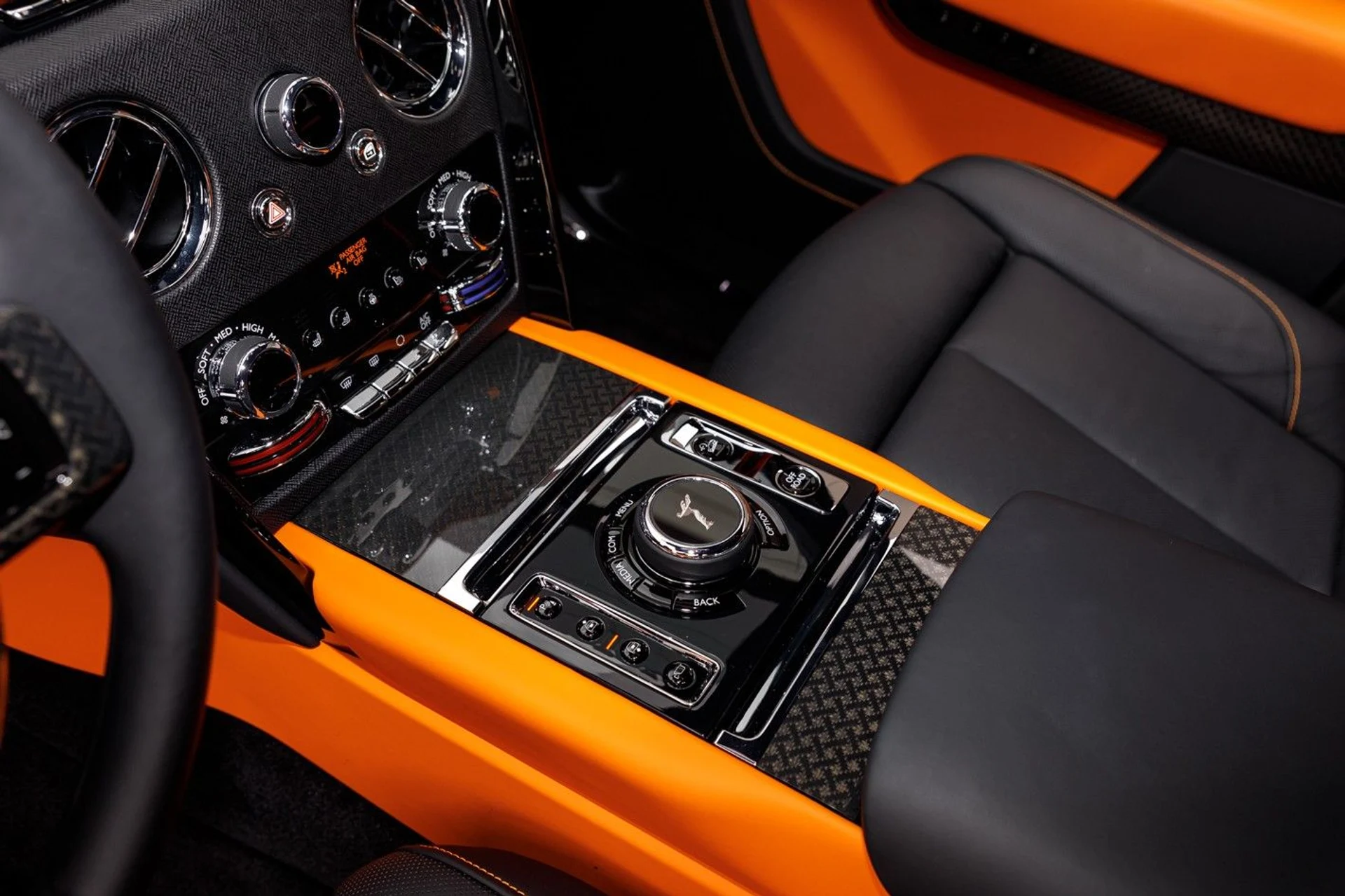 mph035_3096945687_649_p36_l_71b9297757