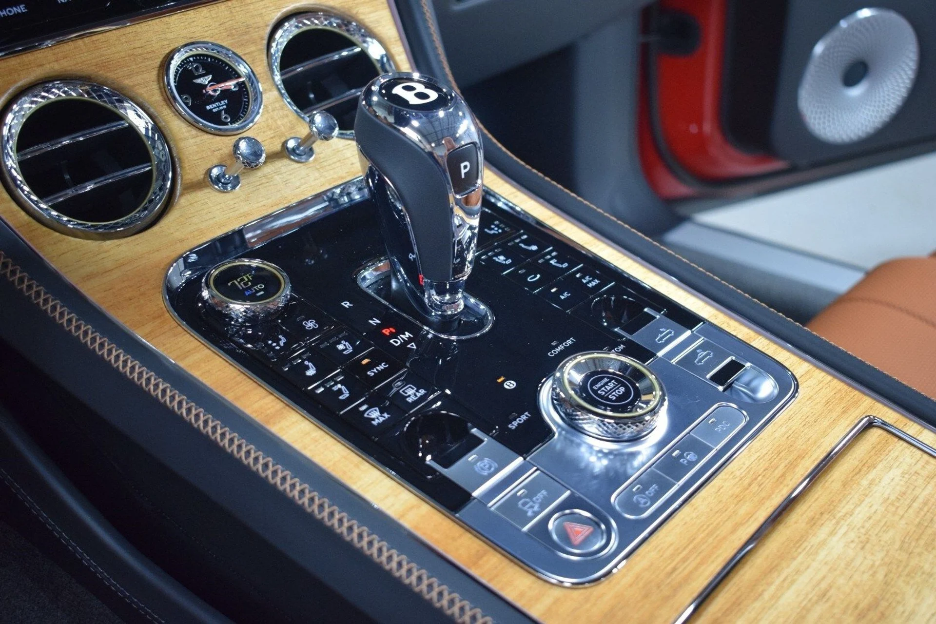 mph035_3096946702_345bdee3f90987a30c62d36bf377be17x_94dace7fb9