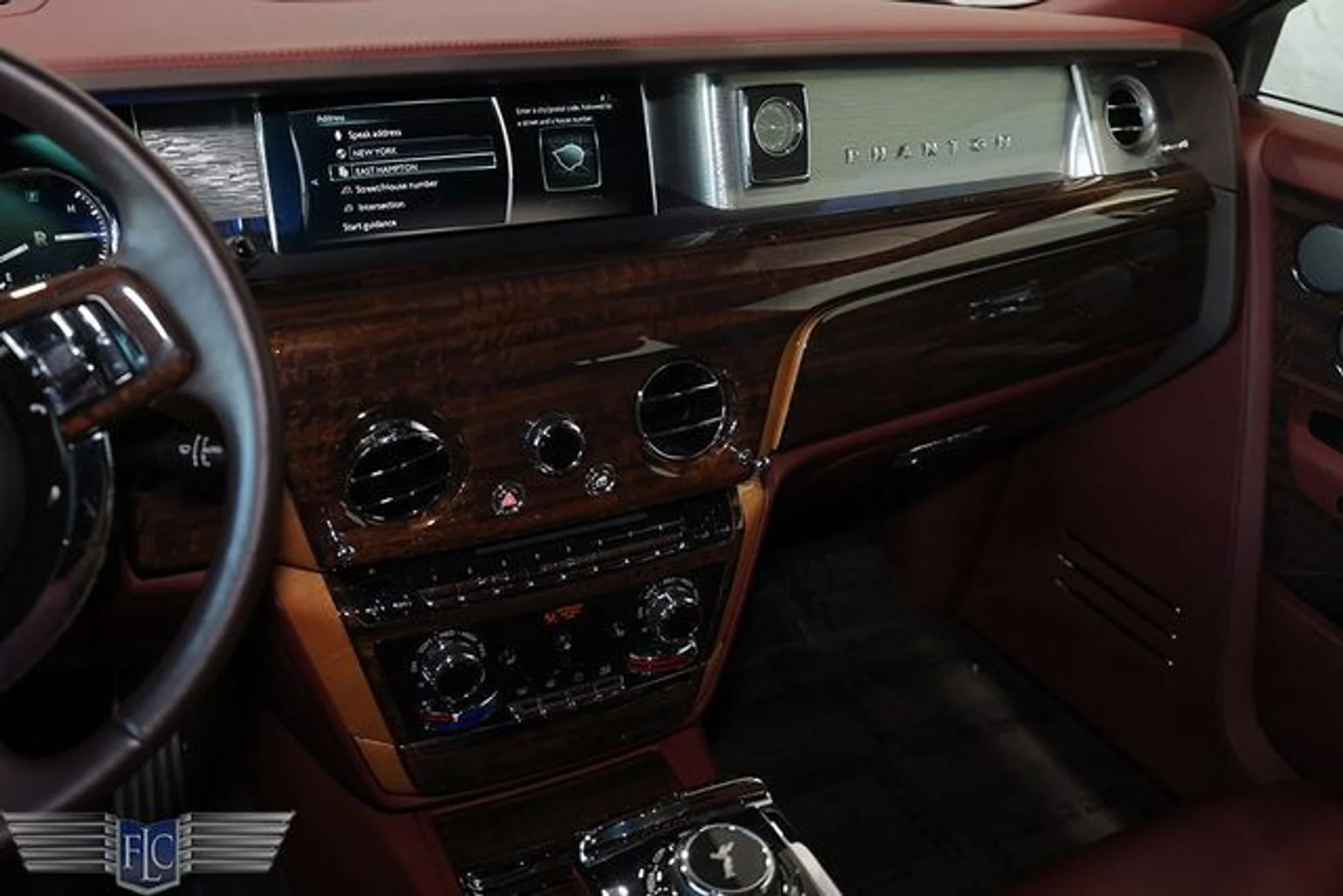 mph035_310934747_used_2018_rolls_royce_phantom_extendedwheelbasesedan_9689_23067531_40_640_0c89db7990