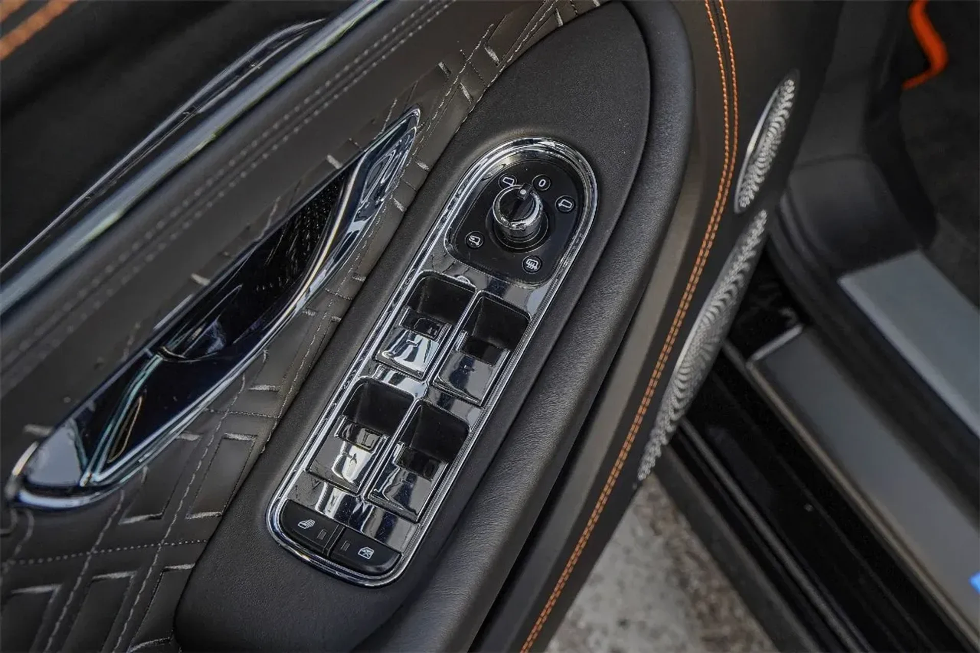 mph035_3110372631_b793ccb78d6548ce8a05be6c0b25c8f6_25cfdc4c34