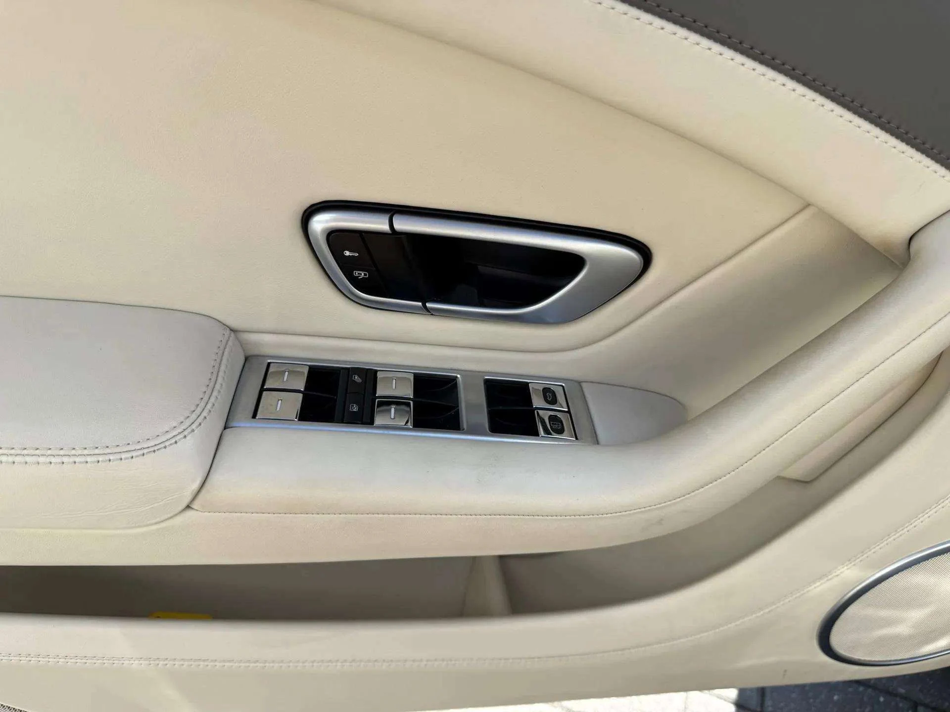 mph035_3115727196_27b109d902864bf099585e1f0ab6eac0_b562c0b568