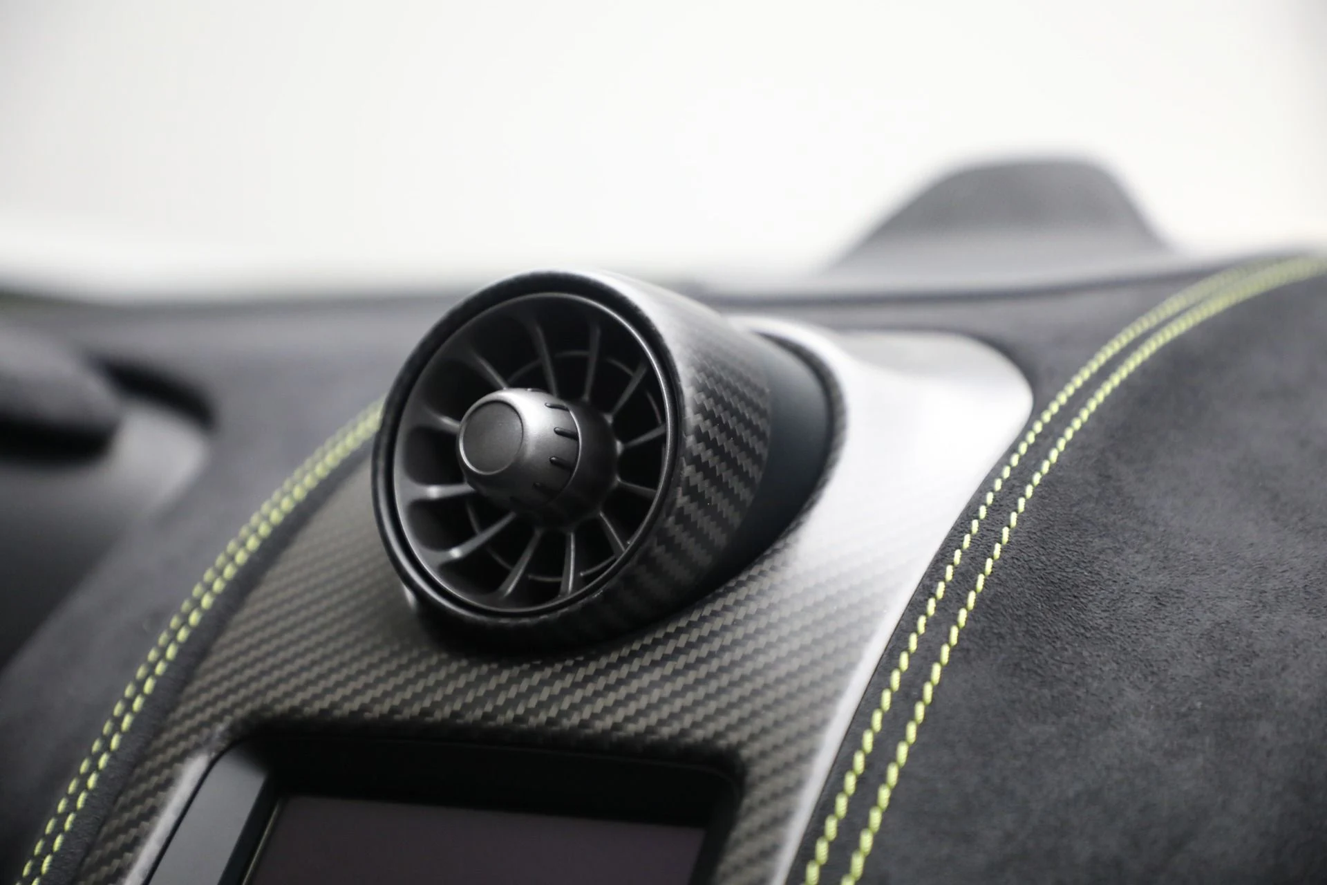 mph035_3123074834_Used_2016_Mc_Laren_675_LT_Spider_7b63a6c15b