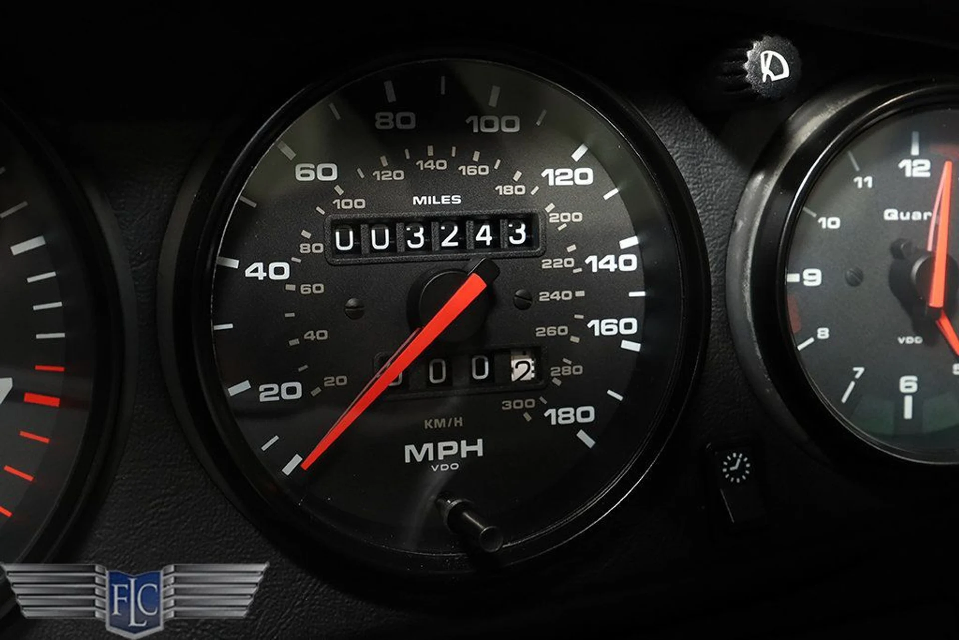 mph035_3140237241_used_1997_porsche_911_carrera_4s_2drcoupecarrera4s_9689_23009032_36_1024_994b62658c