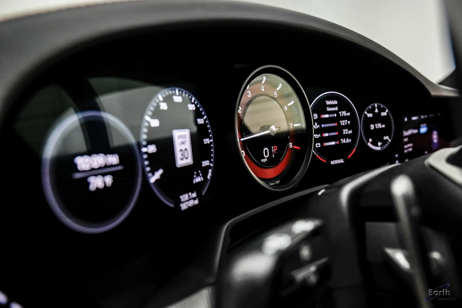 mph035_3158620201_653c1937757a7241428bd0a4af4b3f93x_97a6c75d0d