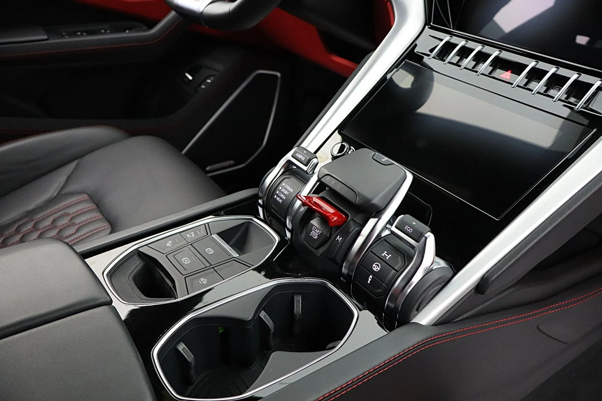 mph035_3175003778_Used_2024_Lamborghini_Urus_SLEASE_OPTIONS_AVAILABLE_a567d134eb
