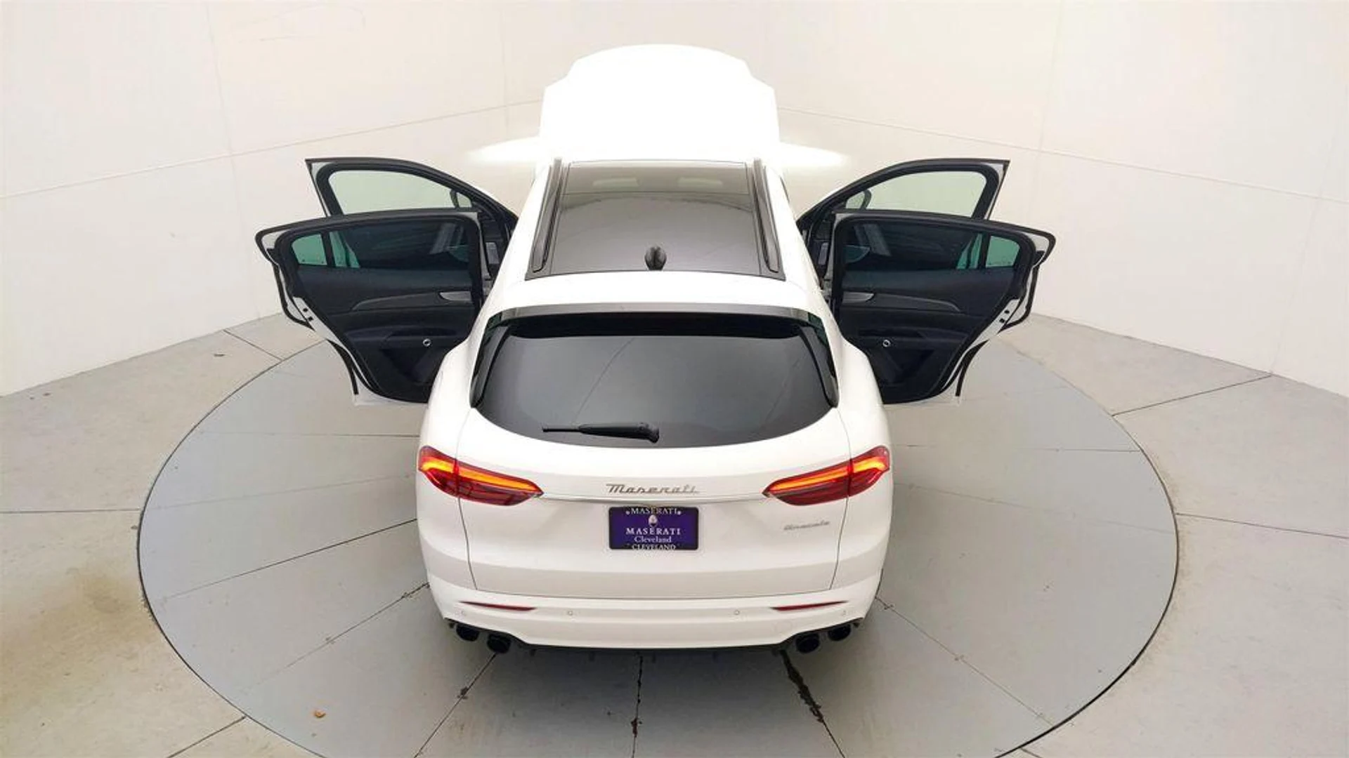 mph035_3179064632_YIGH_Uvv1d_JPP_6s3s_M54qg9w9q_k_4ca5420c74