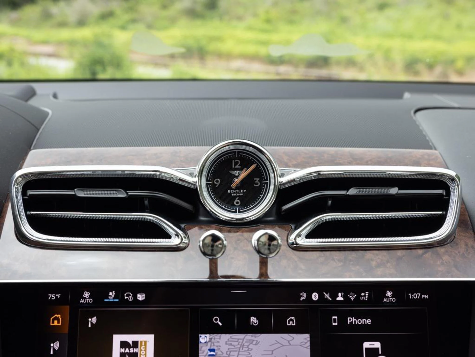 mph035_3179780315_444557824_688defa6b8367c48735ada0c_9928f660eb