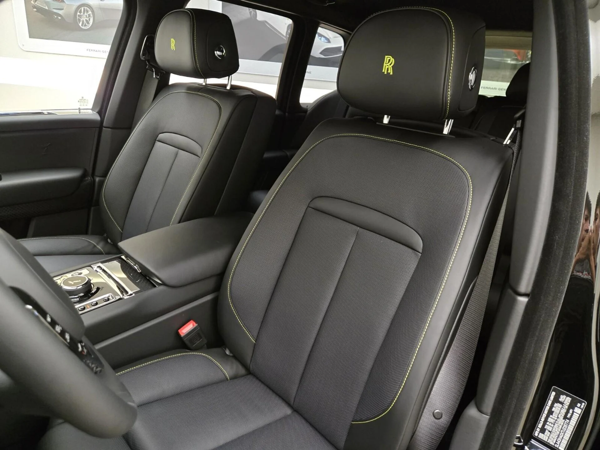 mph035_3179853066_New_2026_Rolls_Royce_Cullinan_Black_Badge_1776921928_6b8fe57ba3