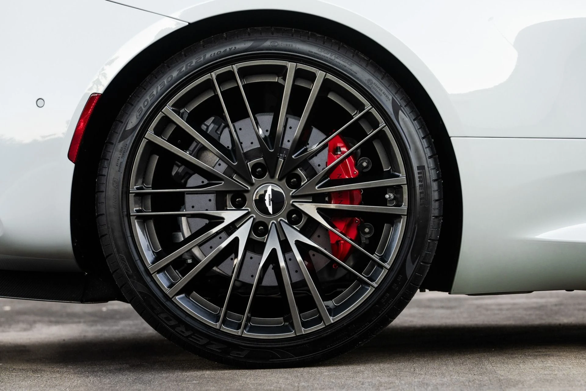 mph035_3182956136_Used_2023_Aston_Martin_DBS_Volante_1756217476_f6070e8289