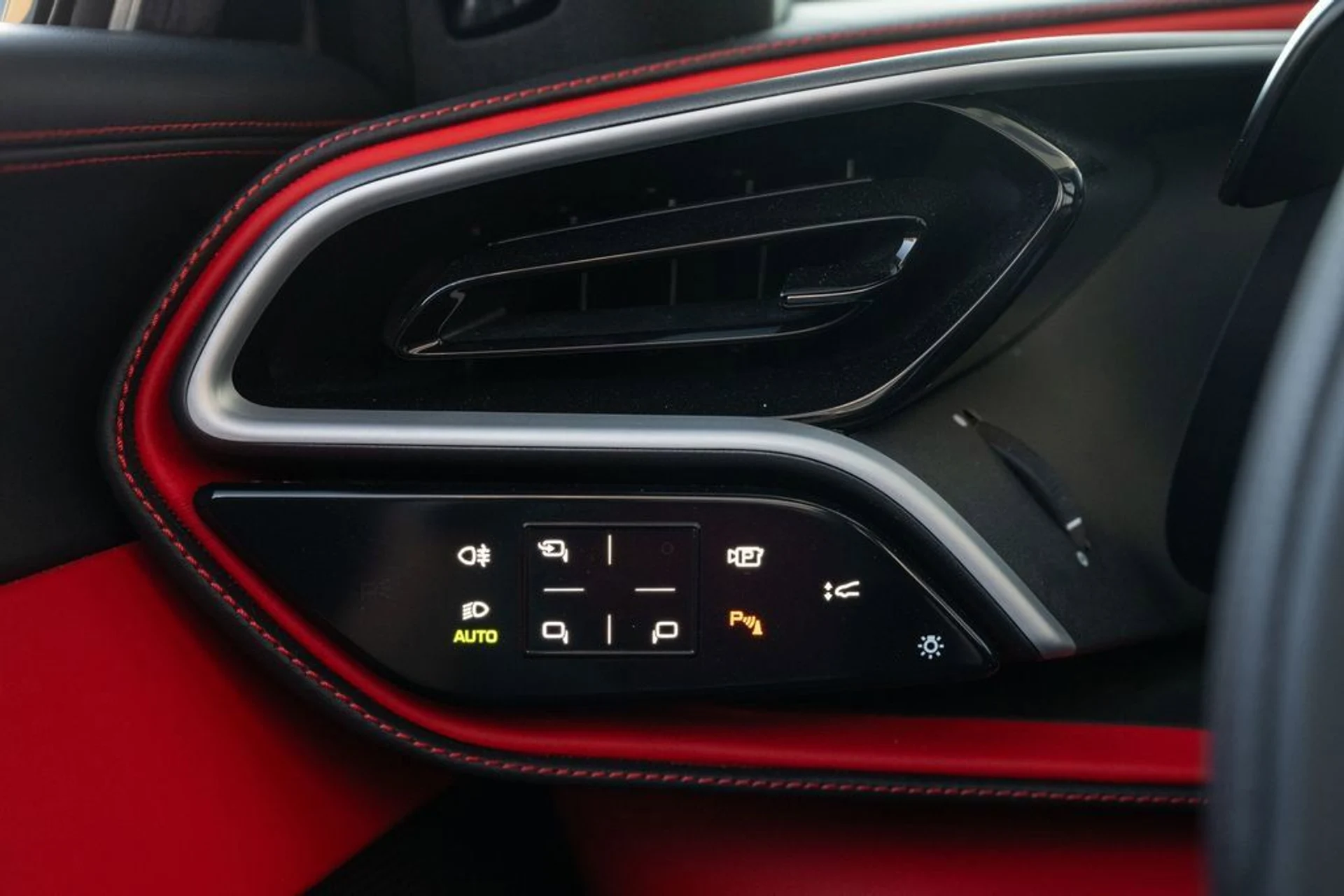 mph035_320295551_438331779f5b4858b1ca4d6e9a24aa00_84f98bbc2f