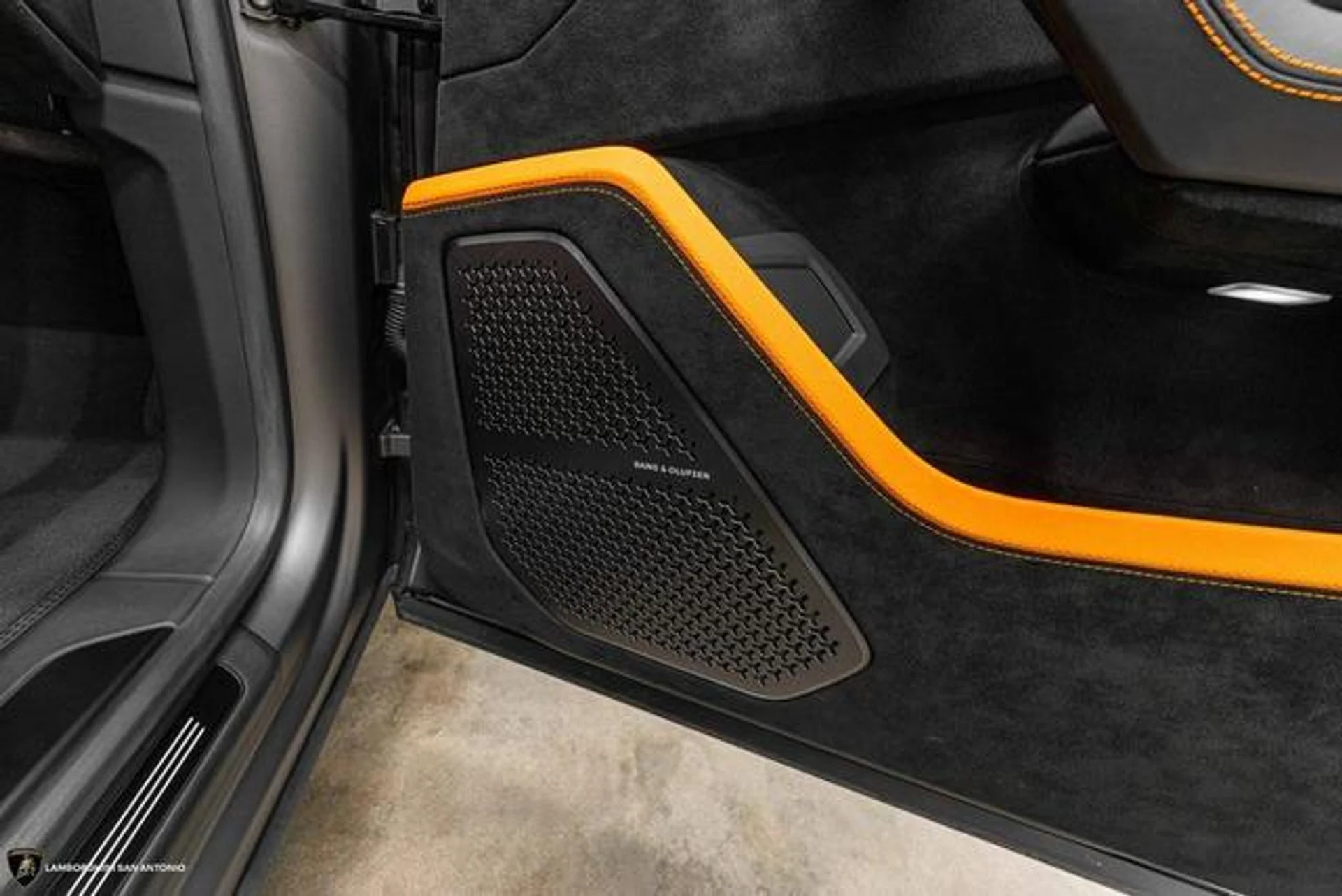 mph035_3223563770_lx_C_Nj_DHTC_4_DAPY_54w_CZK_Yq_Veu_Vw_3c5ec69633