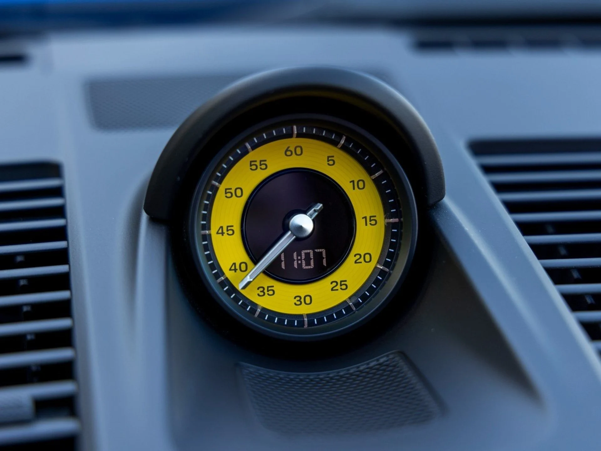 mph035_3232505377_36_ef180c08fe