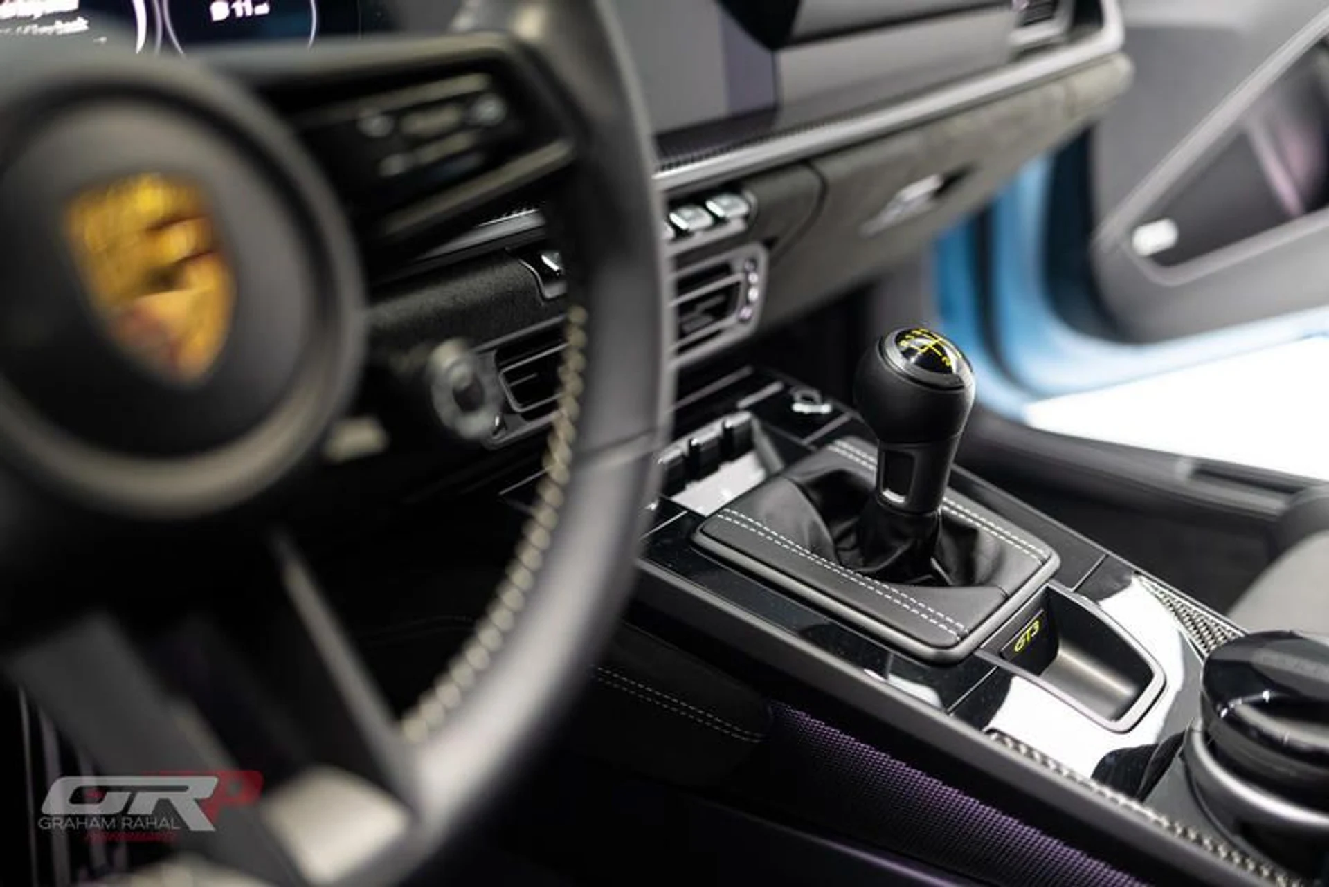 mph035_3236064403_AA_7_DD_1_D6_879_D_41_BF_AE_06_CB_23_C73_DCF_06_660365547b