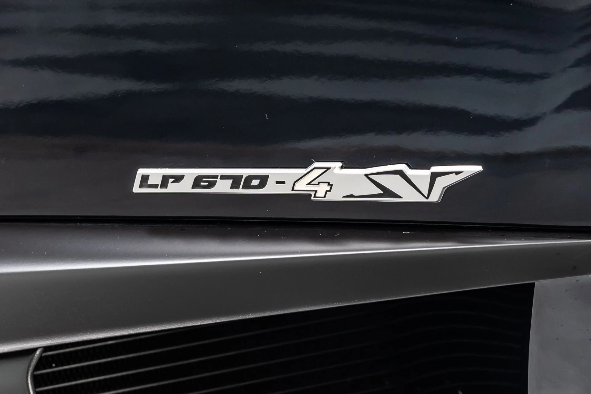 mph035_3242086716_Used_2010_Lamborghini_Murcielago_LP_670_4_SV_1759859215_9b0803224f