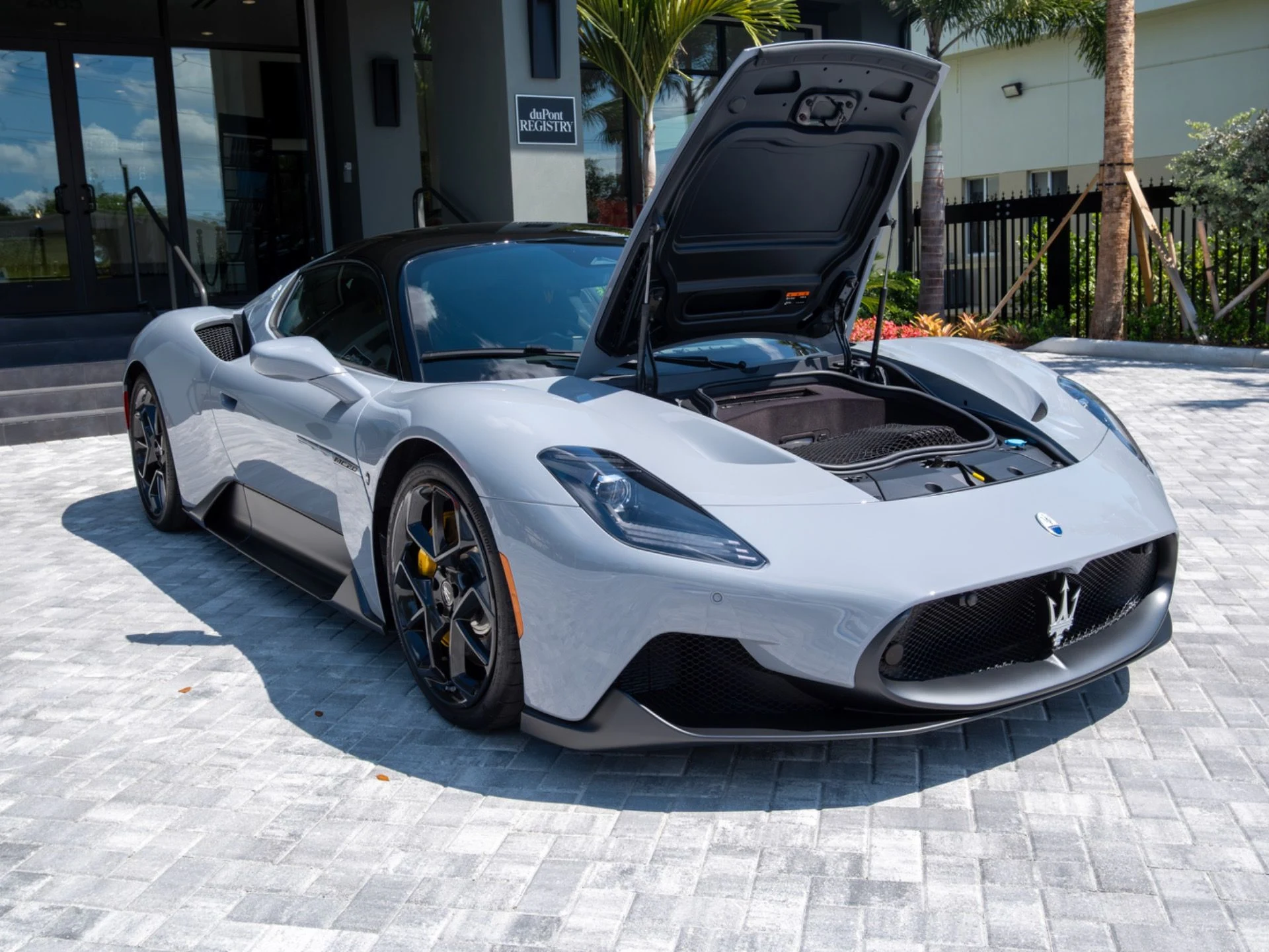 mph035_3244894544_Used_2023_Maserati_MC_20_1774904499_b8084d59c1