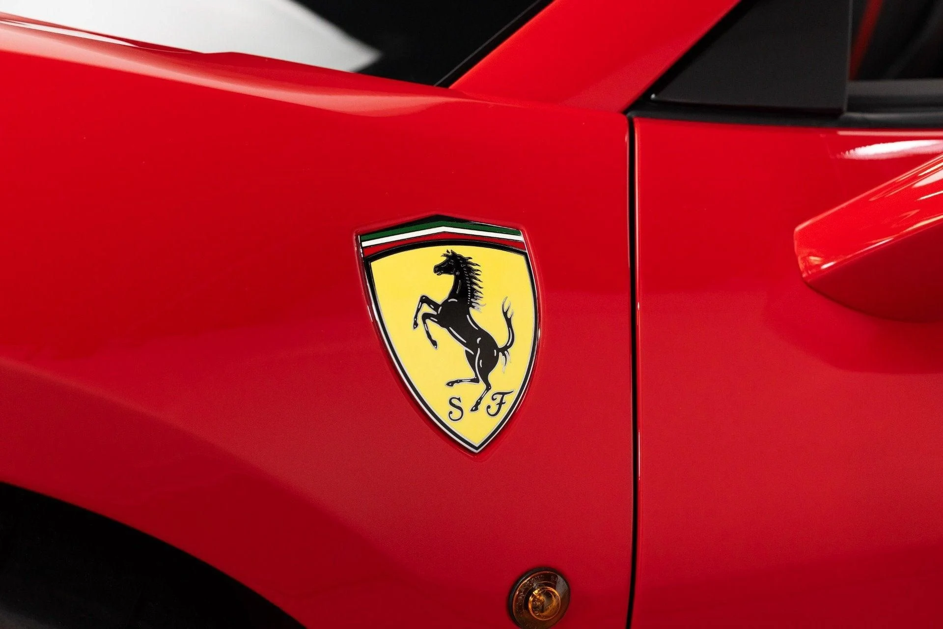 mph035_3248923690_Used_2020_Ferrari_488_Pista_Spider_1782826886_866a3854d0