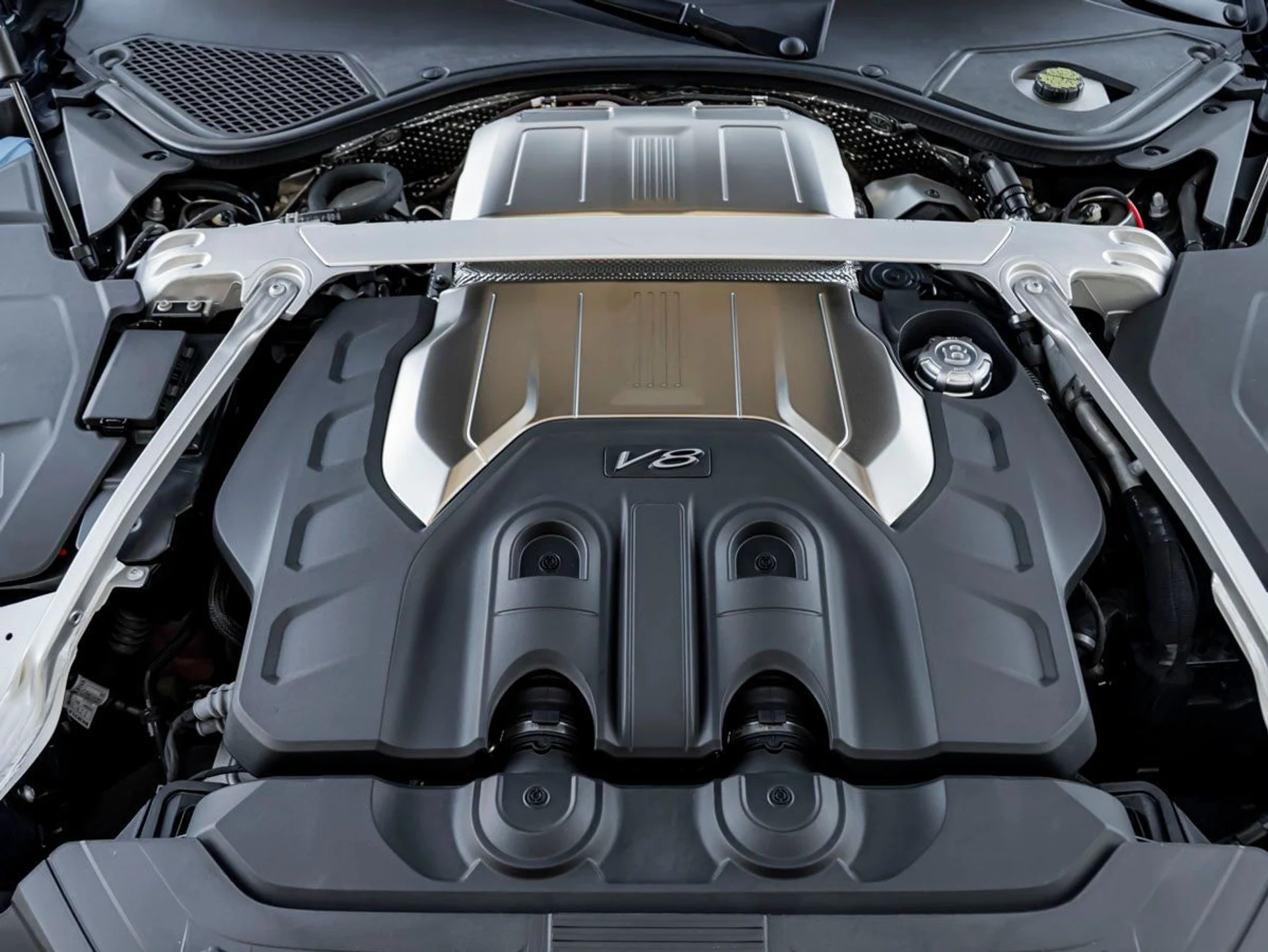 mph035_3250857425_36_351014adad