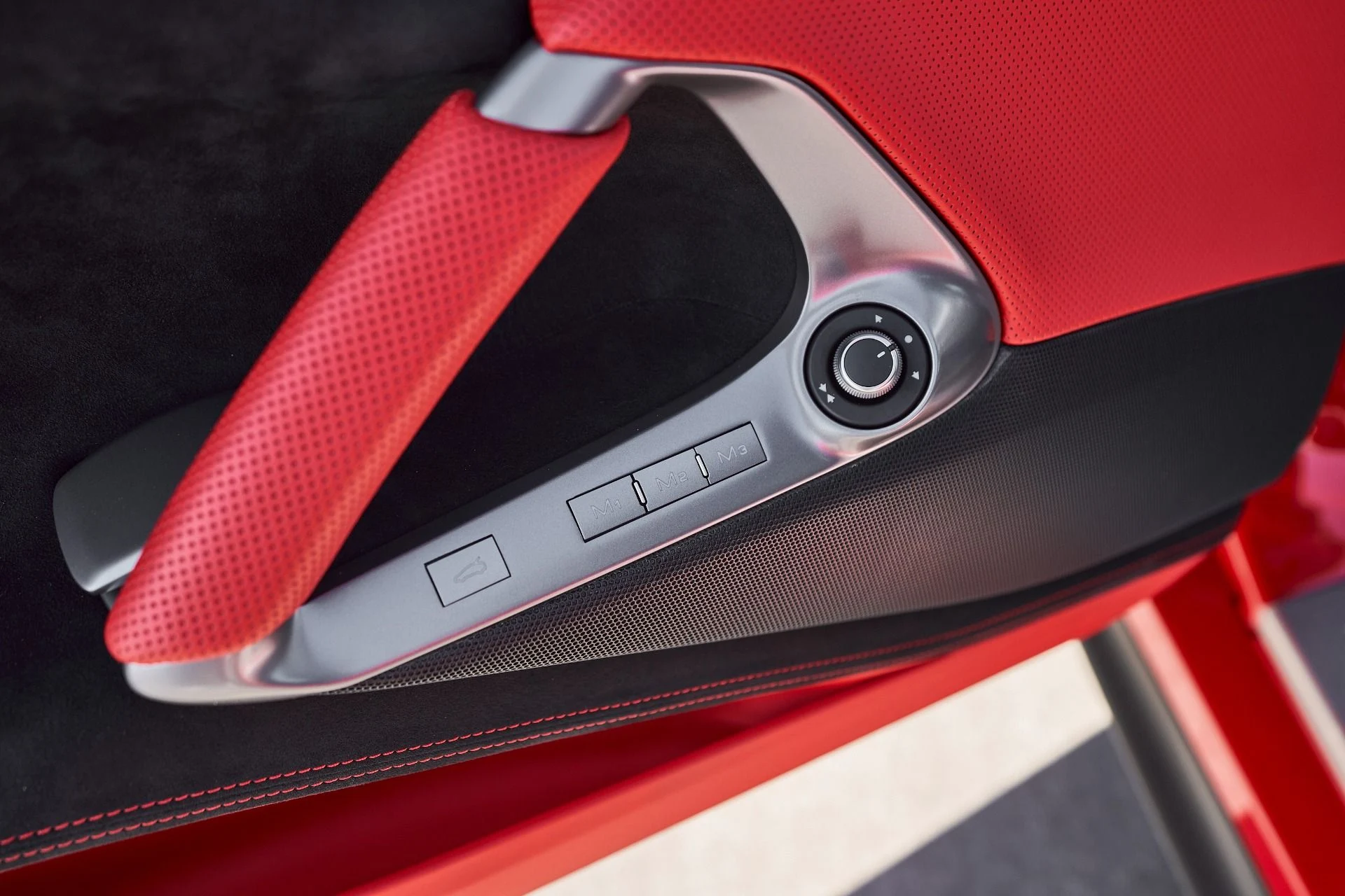 mph035_3256287296_Used_2018_Ferrari_812_Superfast_Base_1767042820_e63d85e60e