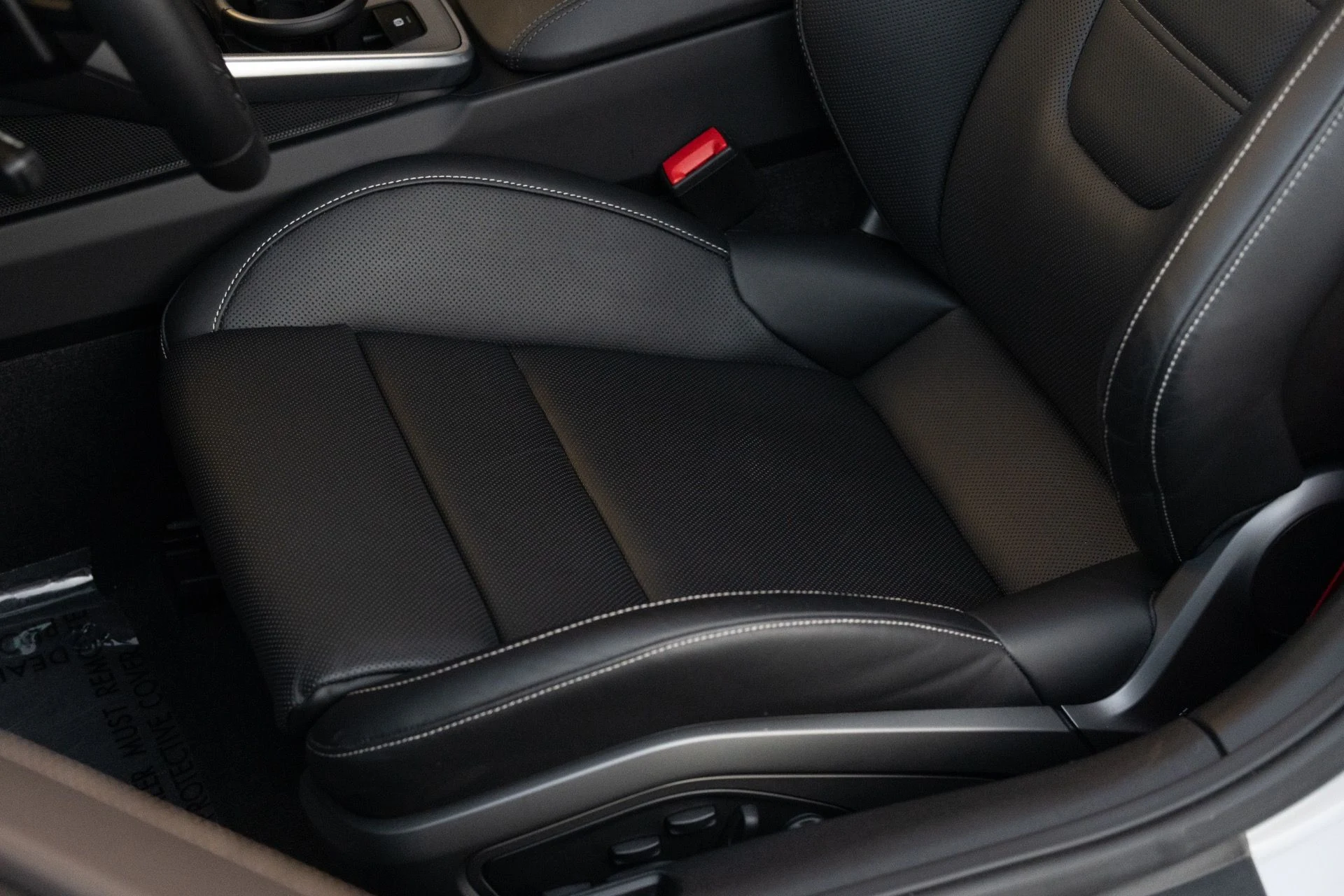 mph035_3258336320_Used_2024_Porsche_911_Turbo_1762281596_f333251cac