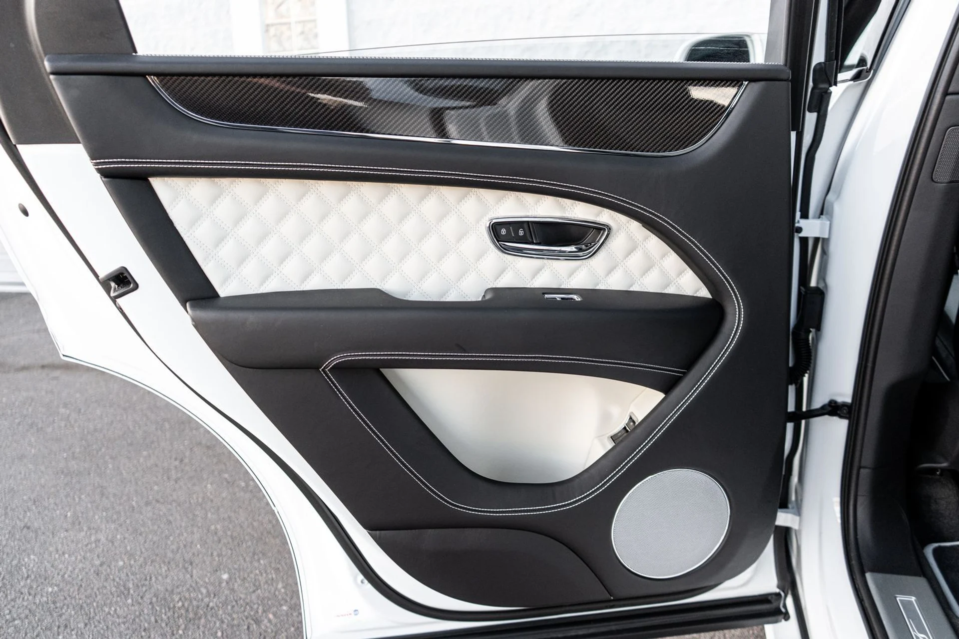 mph035_3266729976_26064dfb_a3c7_4df0_bfa4_d55ce5b8d328_3140c5922d