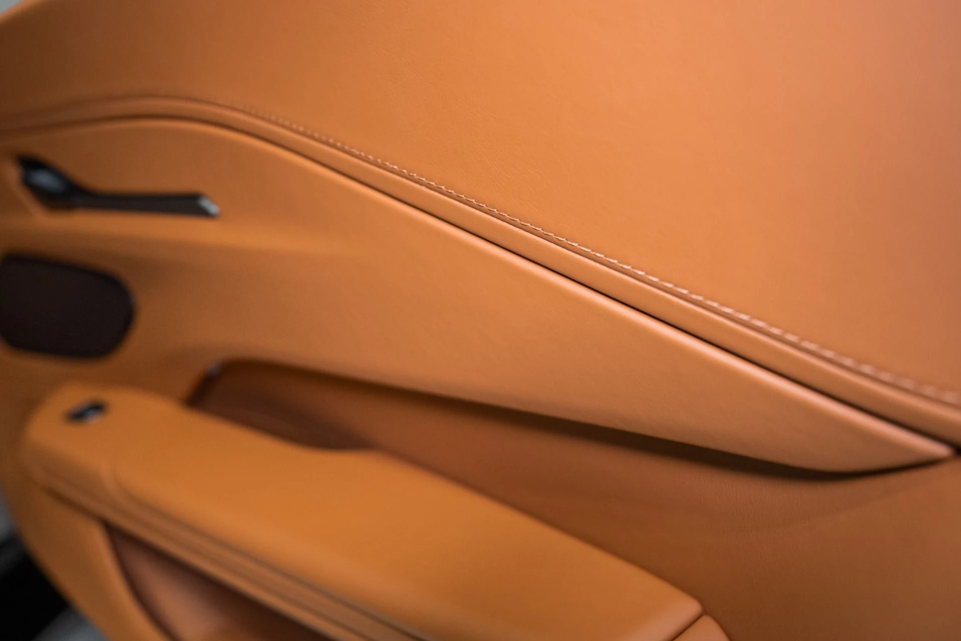 mph035_3270888435_New_2026_Aston_Martin_Vantage_S_Coupe_1767629088_a4336e2cd8