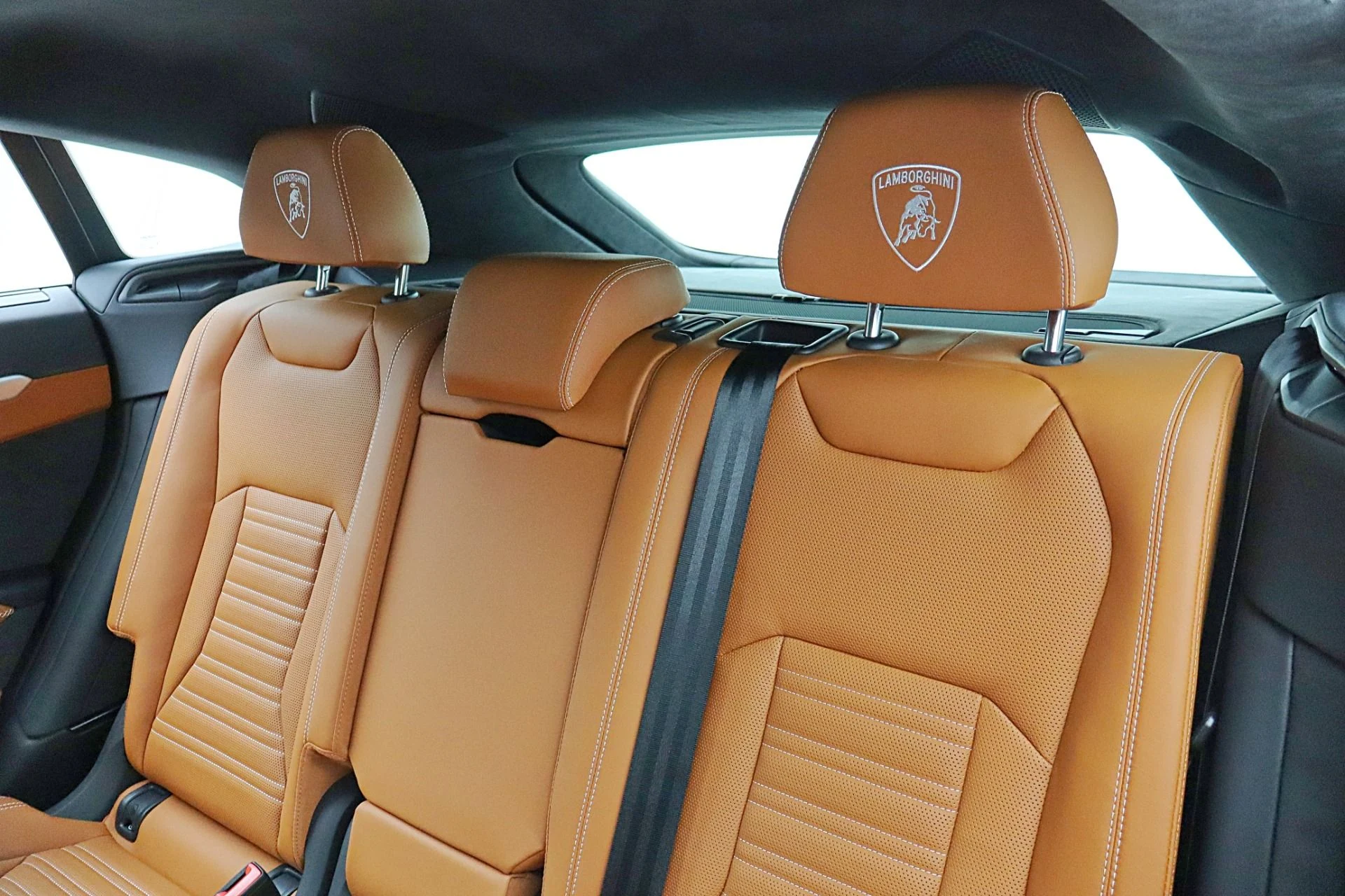 mph035_3275166846_Used_2026_Lamborghini_Urus_SELEASE_OPTIONS_AVAILABLE_6b16591f93