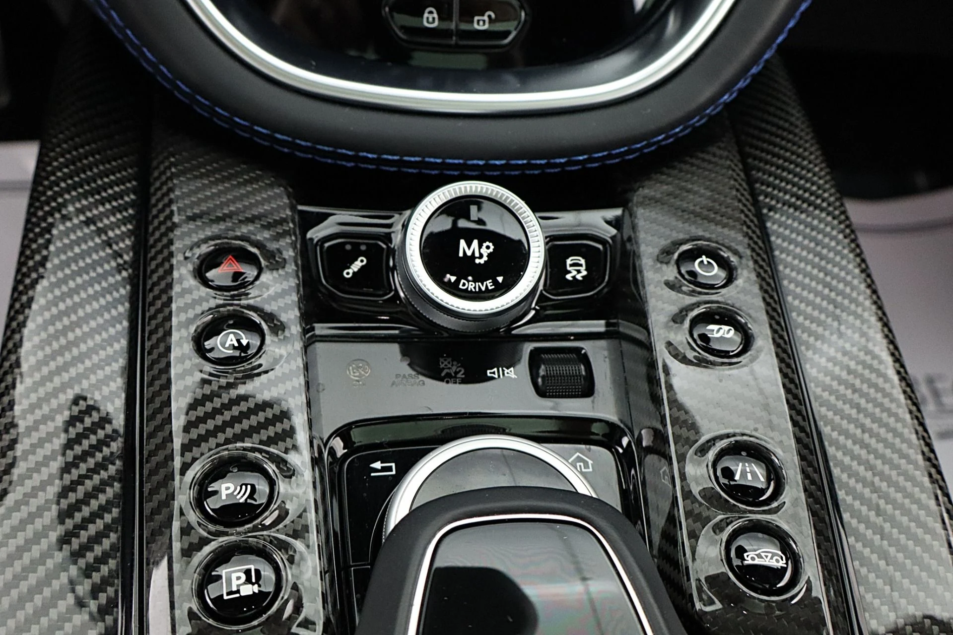 mph035_3276162145_Used_2023_Aston_Martin_DBX_707_b897883470