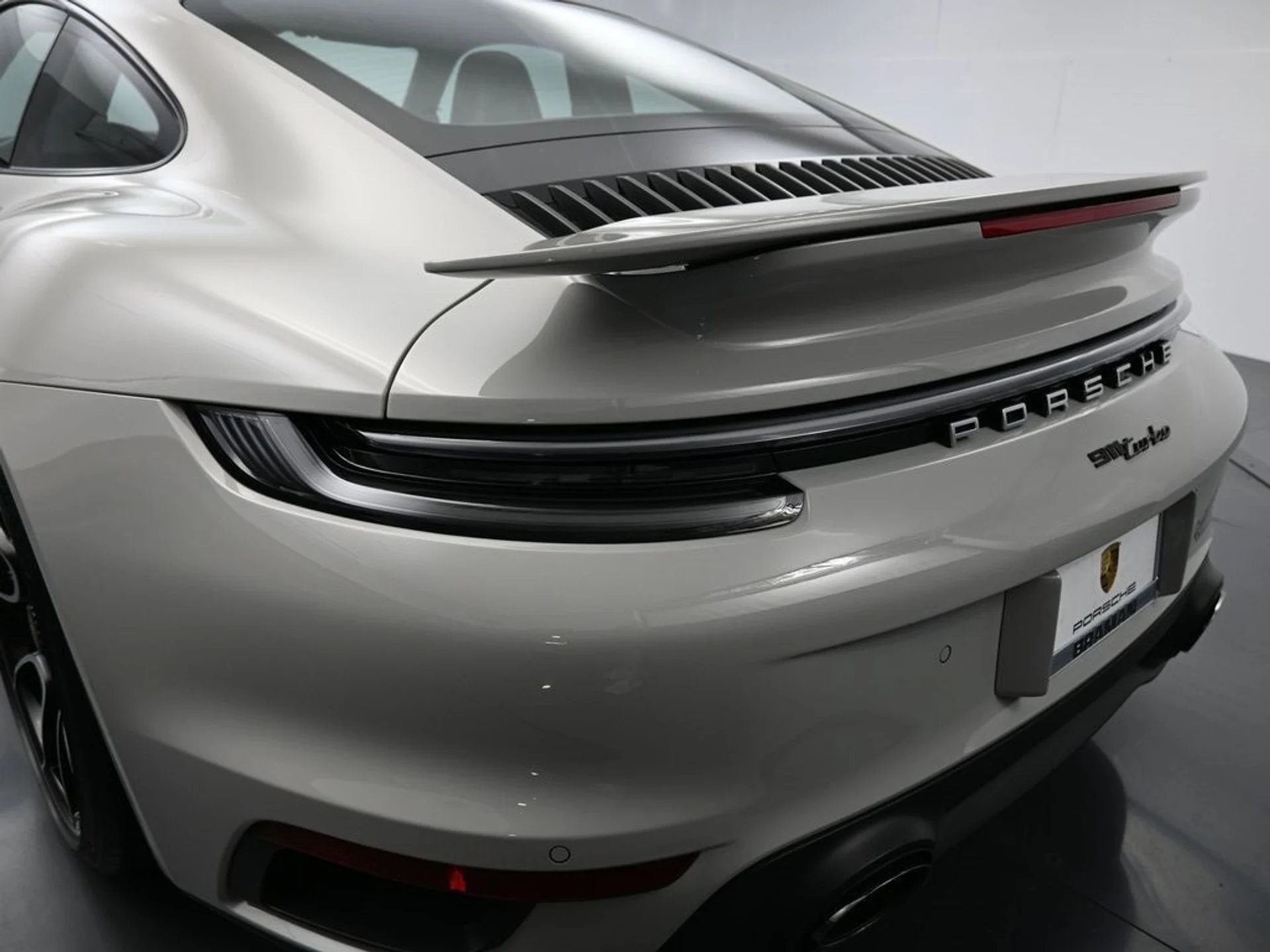 mph035_3285476912_744cafbd1cd9217701468aea7a58a203_9cadde6537