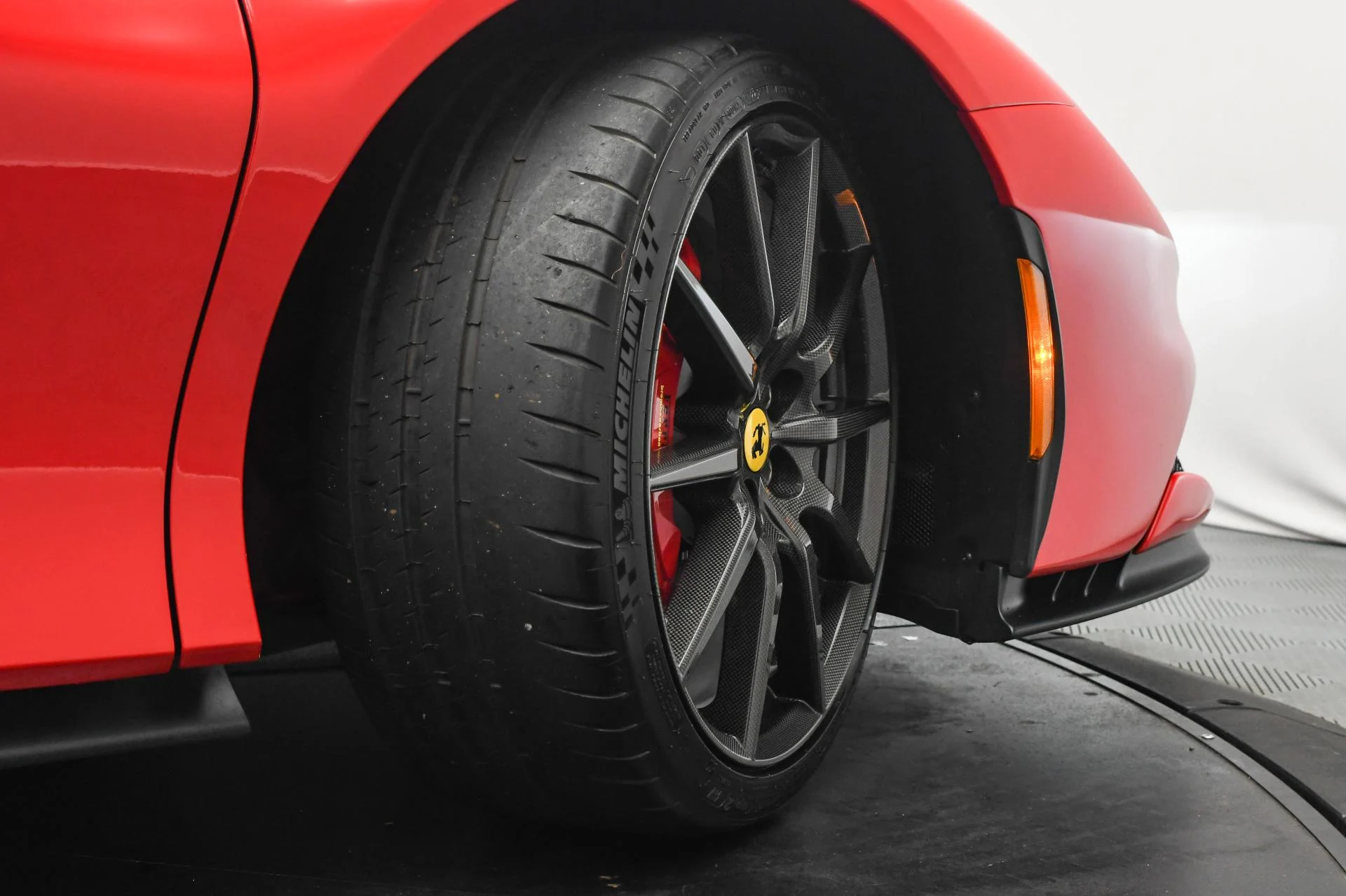 mph035_3285979706_Used_2022_Ferrari_SF_90_Spider_1753776199_410e6dc792