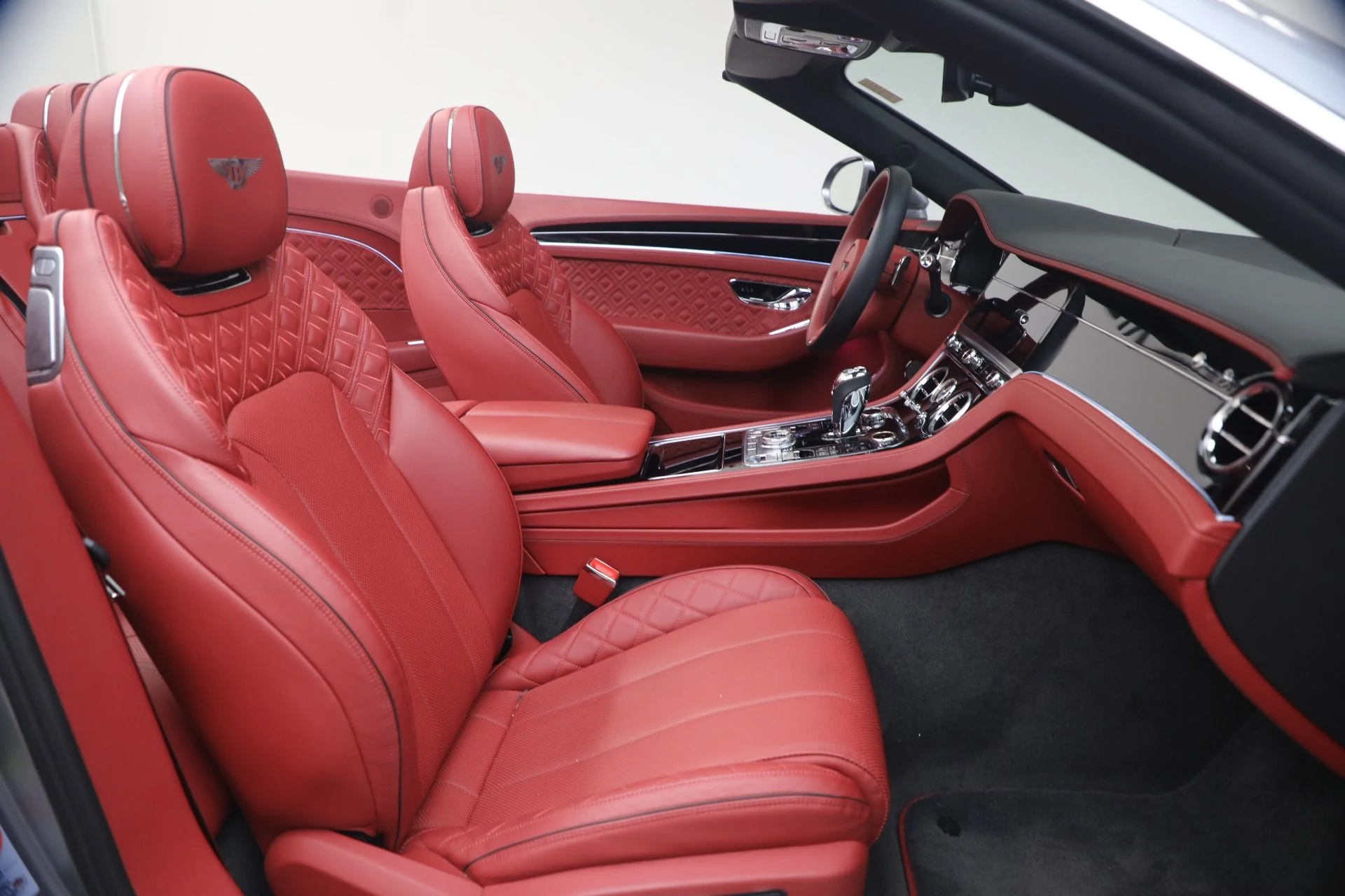 mph035_3290442695_Used_2022_Bentley_Continental_GTC_V8_1784133775_ae40df4c0e