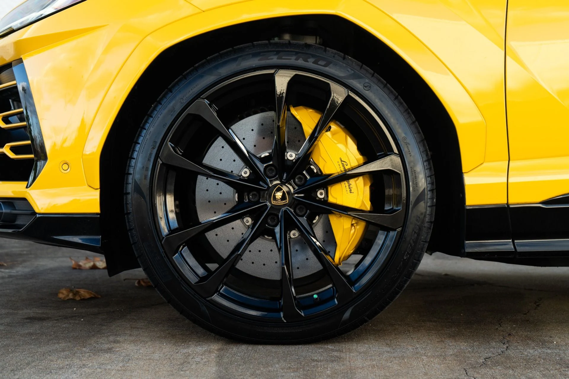 mph035_330372547_Used_2021_Lamborghini_Urus_1770744627_b6e82c069e