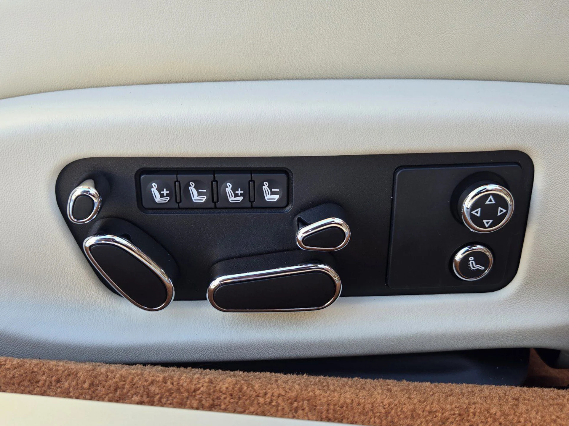 mph035_3315652050_aad5795d3495fc380972606e15da3c6cx_1385c622da