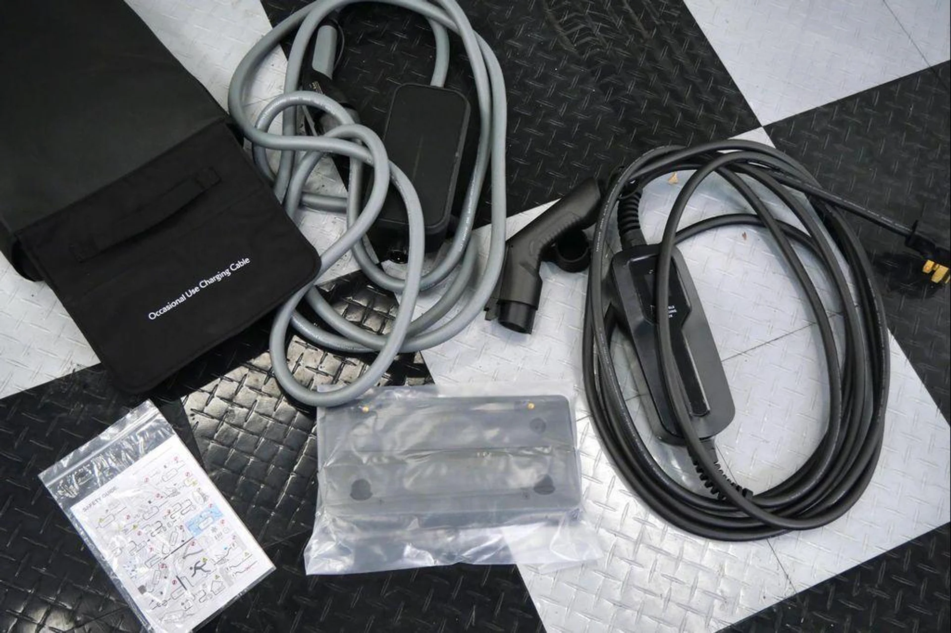 mph035_3324184094_j_X2u_D_g_Hl_O6_Mj1_M_Zo_MVR_3ub4_8eb25d871e