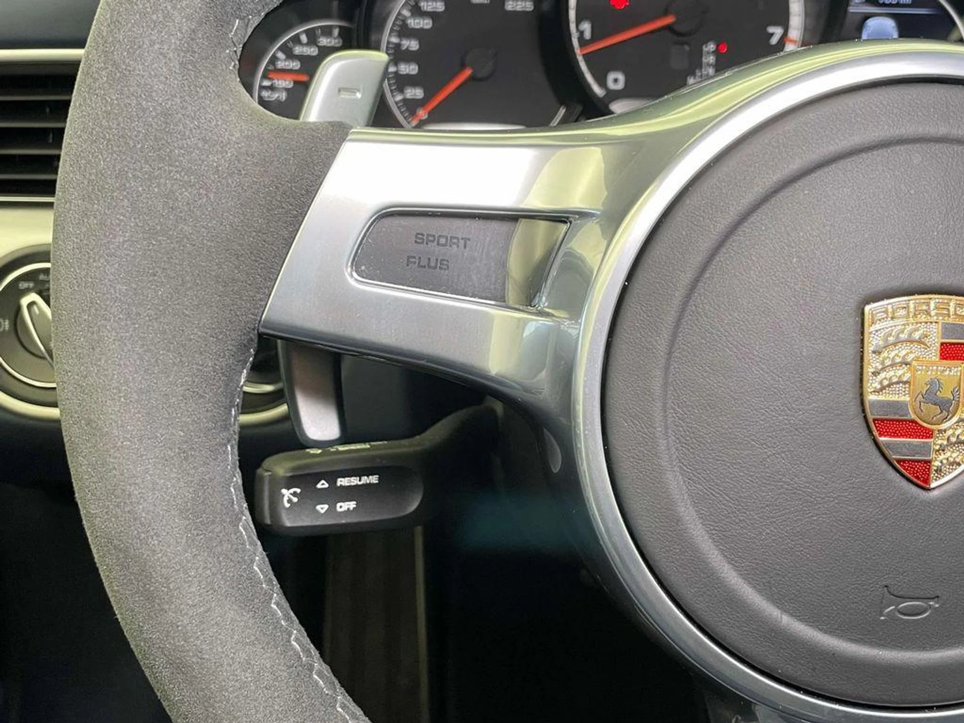 mph035_3338643039_Tlbr_BQ_1_G6_B_W9a6pnym_Va710_KMQ_b7da16c93e