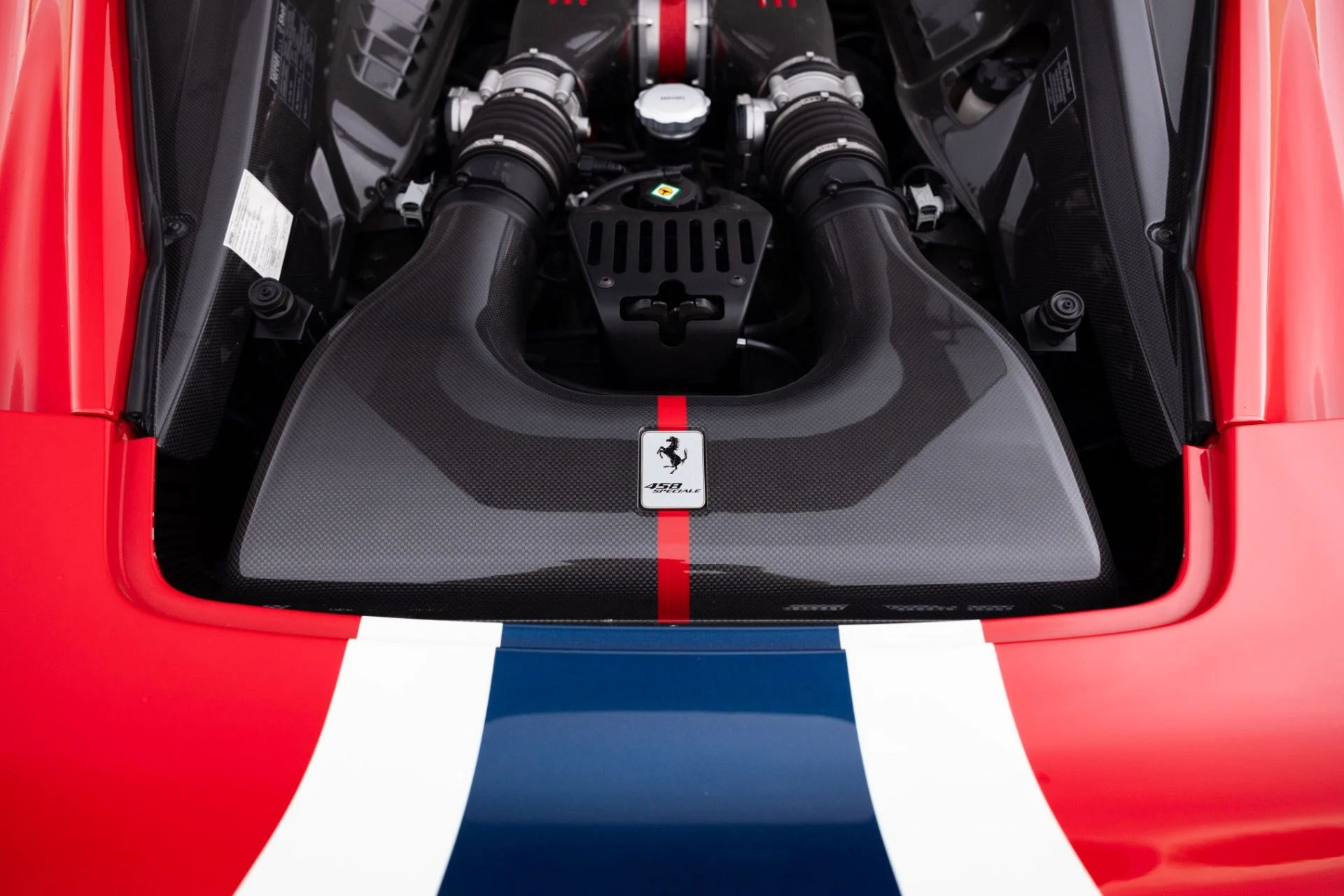 mph035_33396325_Used_2014_Ferrari_458_Speciale_1781299548_121c008598