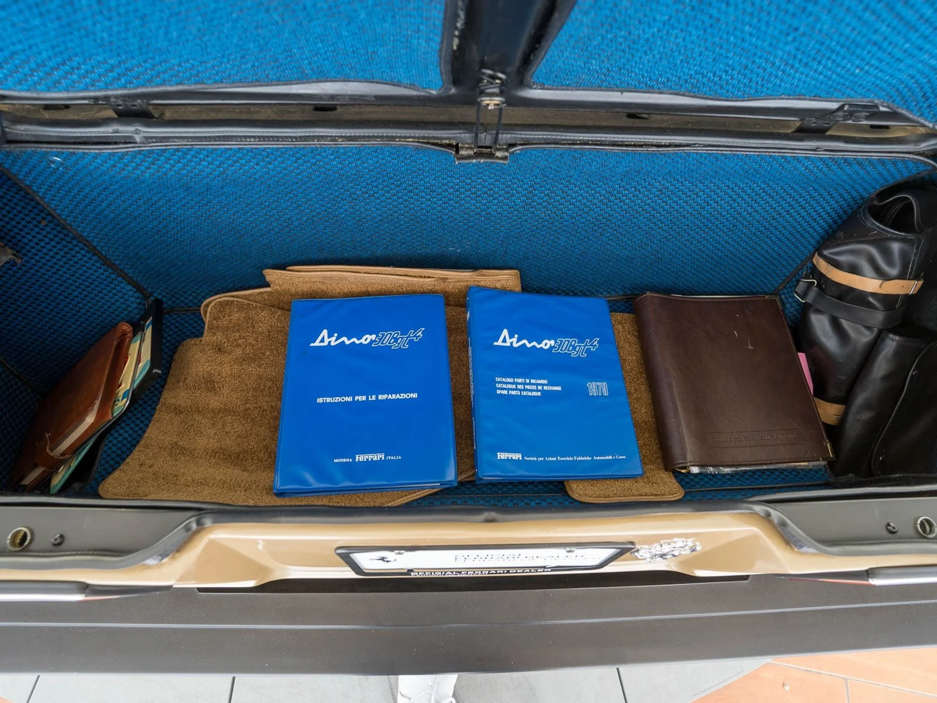 mph035_3347480293_529893beaa69e20b441bb8af850e4668x_f912312878