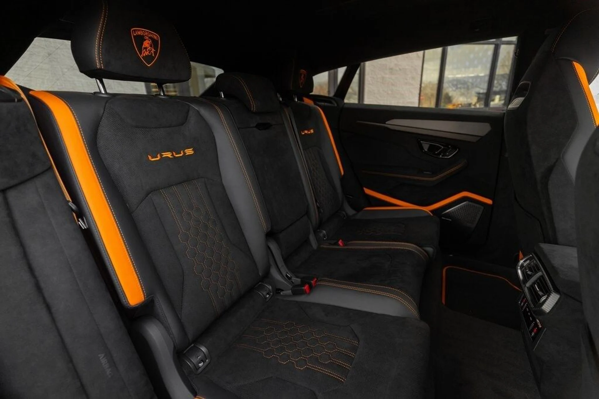 mph035_3355038648_beee32ac610069c788a08251c6fa54dax_c59e3cb605