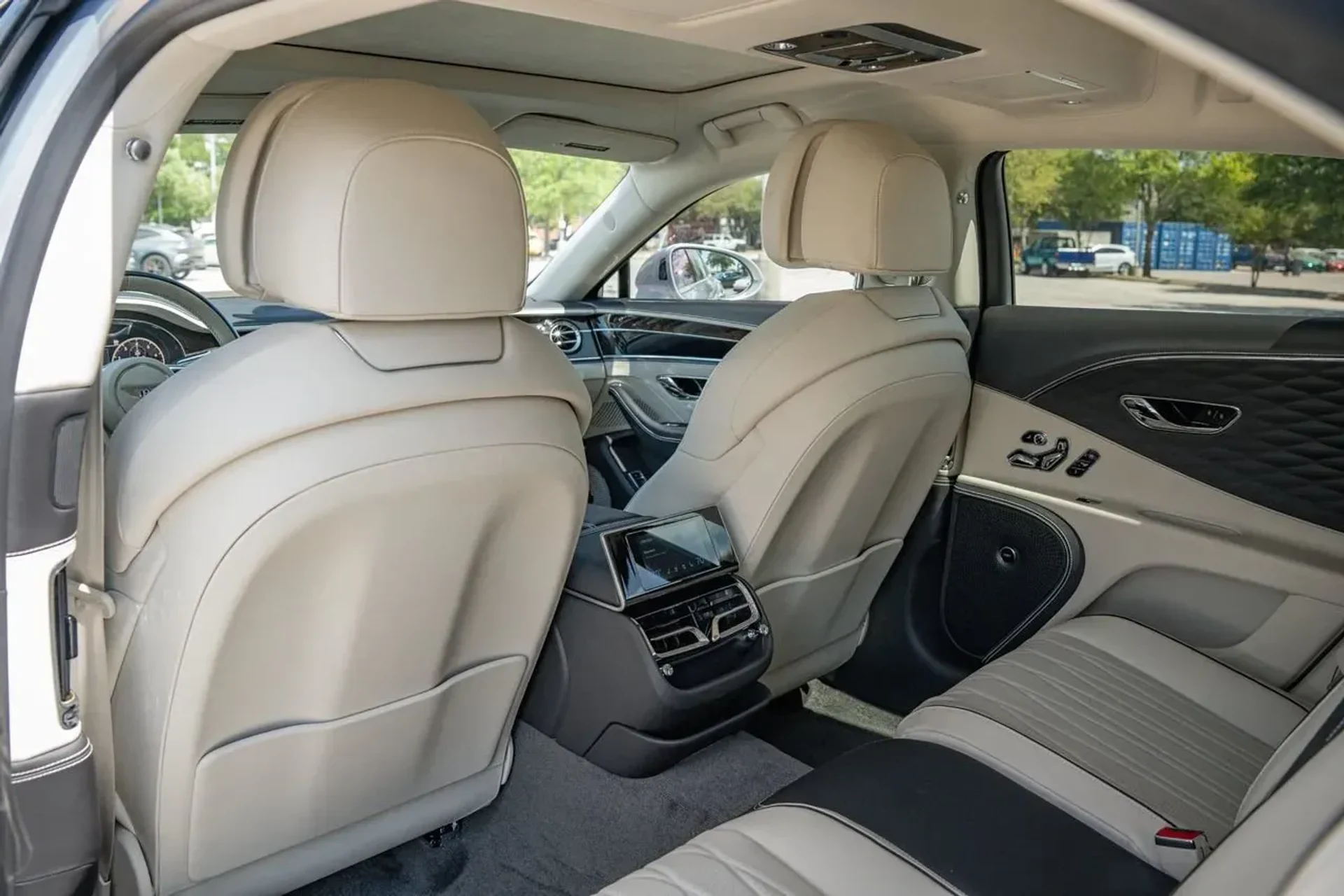 mph035_3356246988_741b5041795e441b94506ed465b66f64_5fb81cfecd