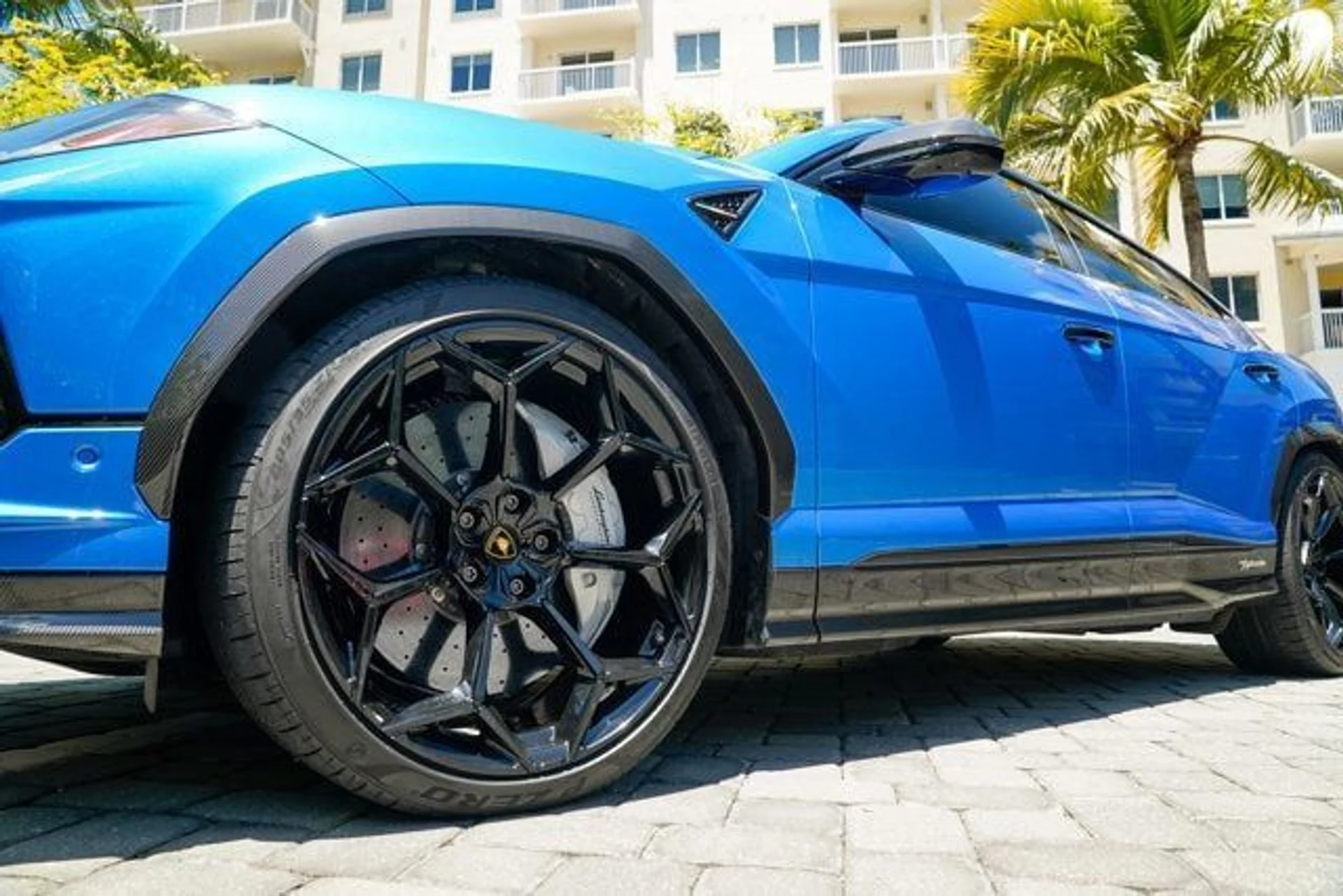 mph035_3356281873_used_2024_lamborghini_urus_performanteawd_14354_22887761_36_640_e65a85e1ed